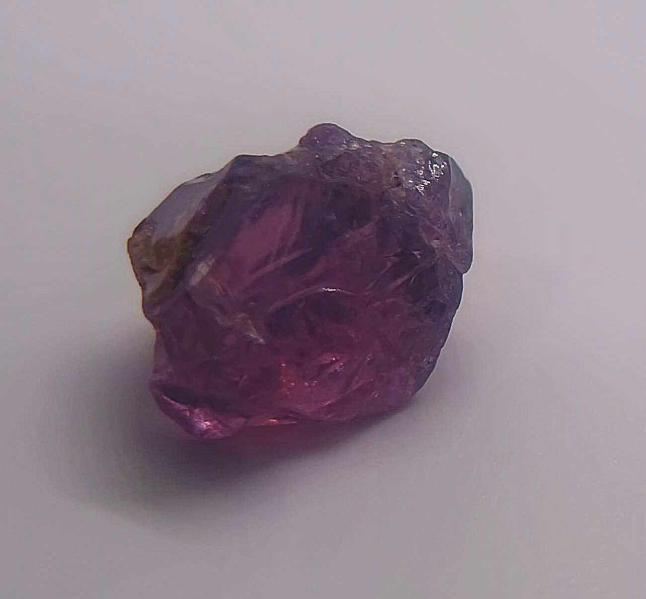 NATURAL AUSTRALIAN Spinel Fancy Vivid Lavander Purple 2.11ct Tasmanian Rough Gem