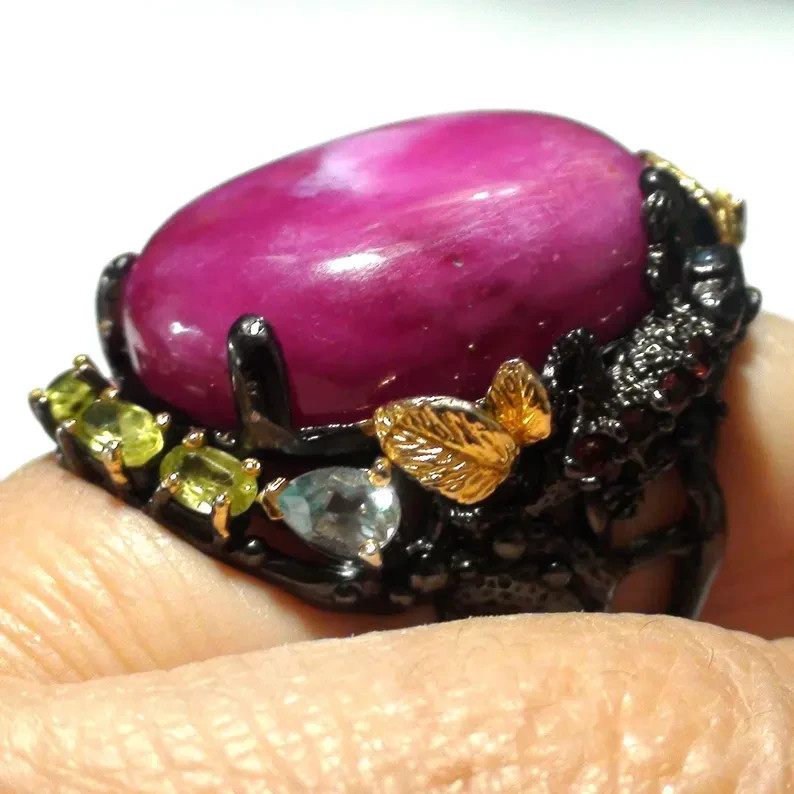 Cherry Ruby 86.30 carat Lizard Ring, Sterling Silver, Black & Yellow Gold Plated