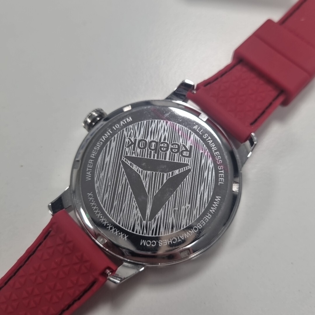Reebok Stride Wristwatch 47mm Silver/Red Men’s Sport Watch RD-STE-G2-S1IR-BR New