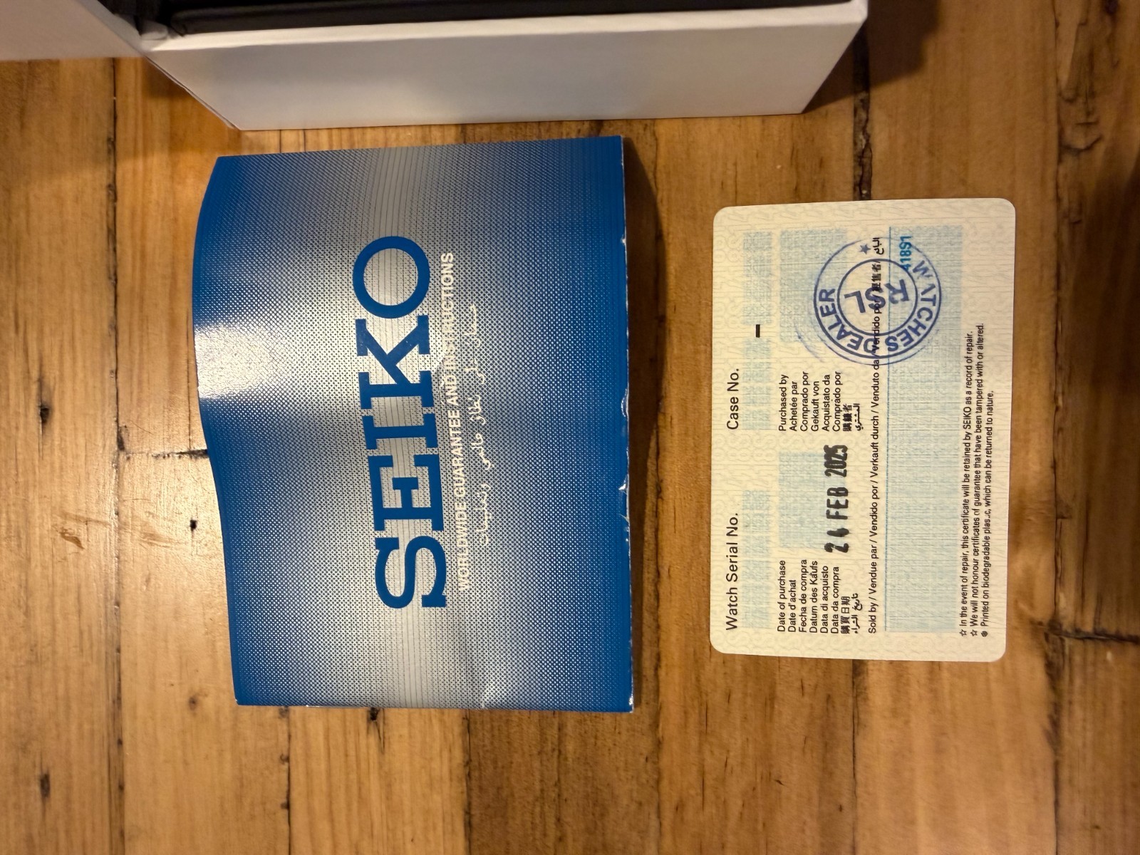 Seiko SSB377P1 Men’s Quartz Chronograph Blue Dial 100M Box Papers Warranty
