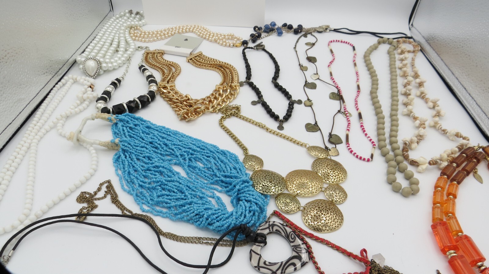 Costume Jewelry Lot 16 Necklaces 14 Bracelets 9 Earrings 7 Pins/Pendan Resale #4