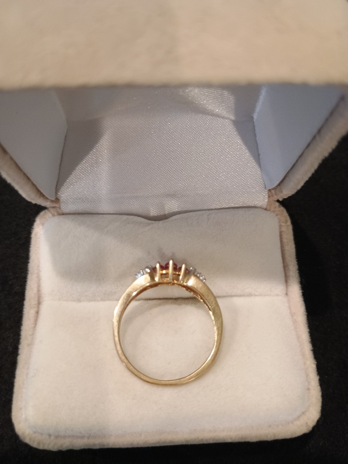 Vintage 10K Yellow Gold Marquise Ruby & Diamond Accent 1.72g Band Ring Size 7.25