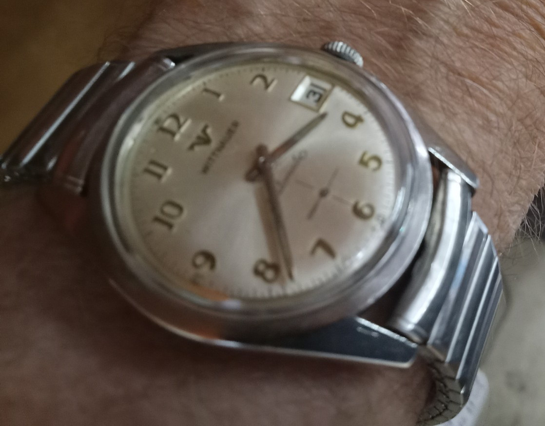 Gents White Wittnauer C11ka Automatic Date Cleand OILED Serviced. New Stem.