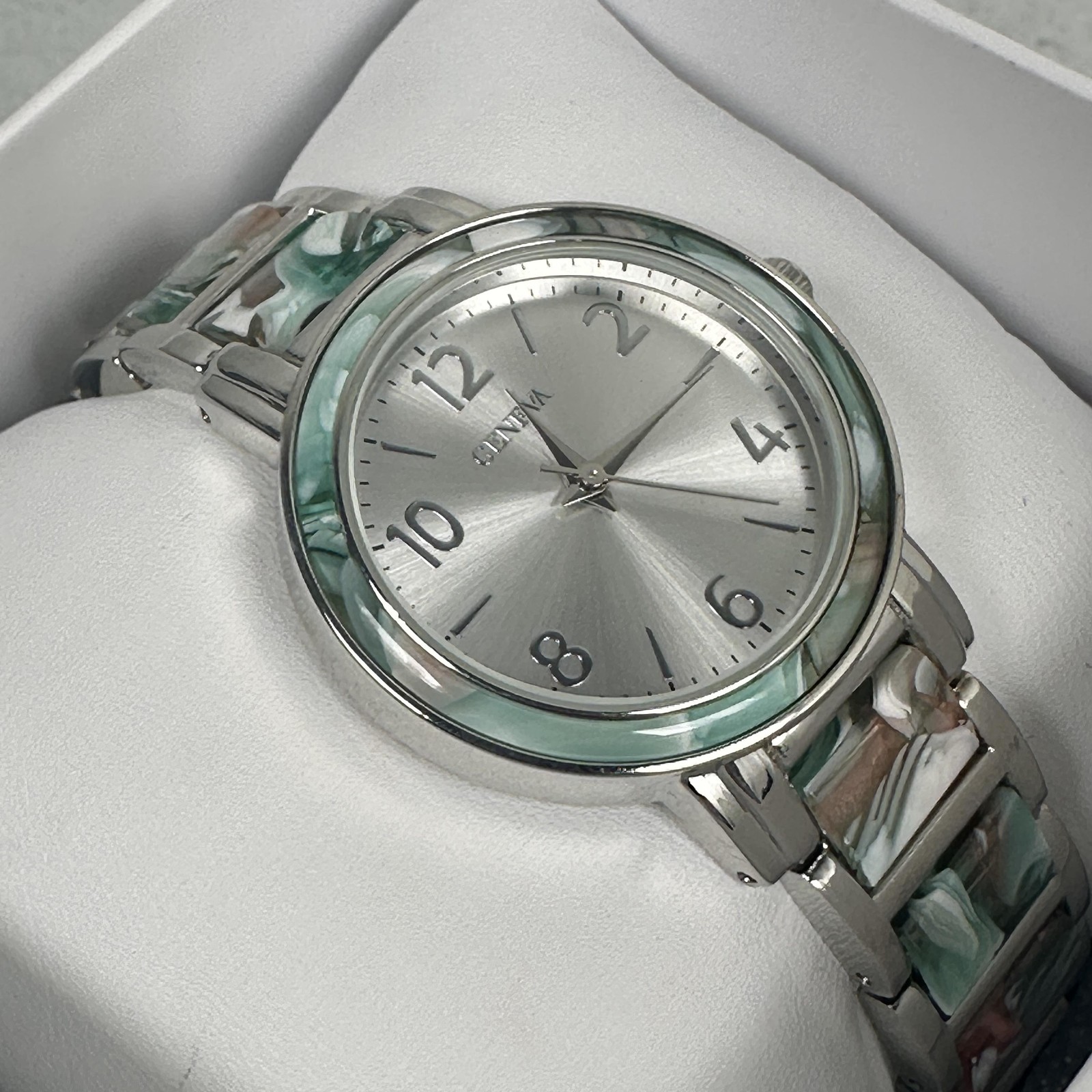 Geneva Watch Womens 34mm Silver Dial Green Bezel Marbled Bracelet Dress Formal