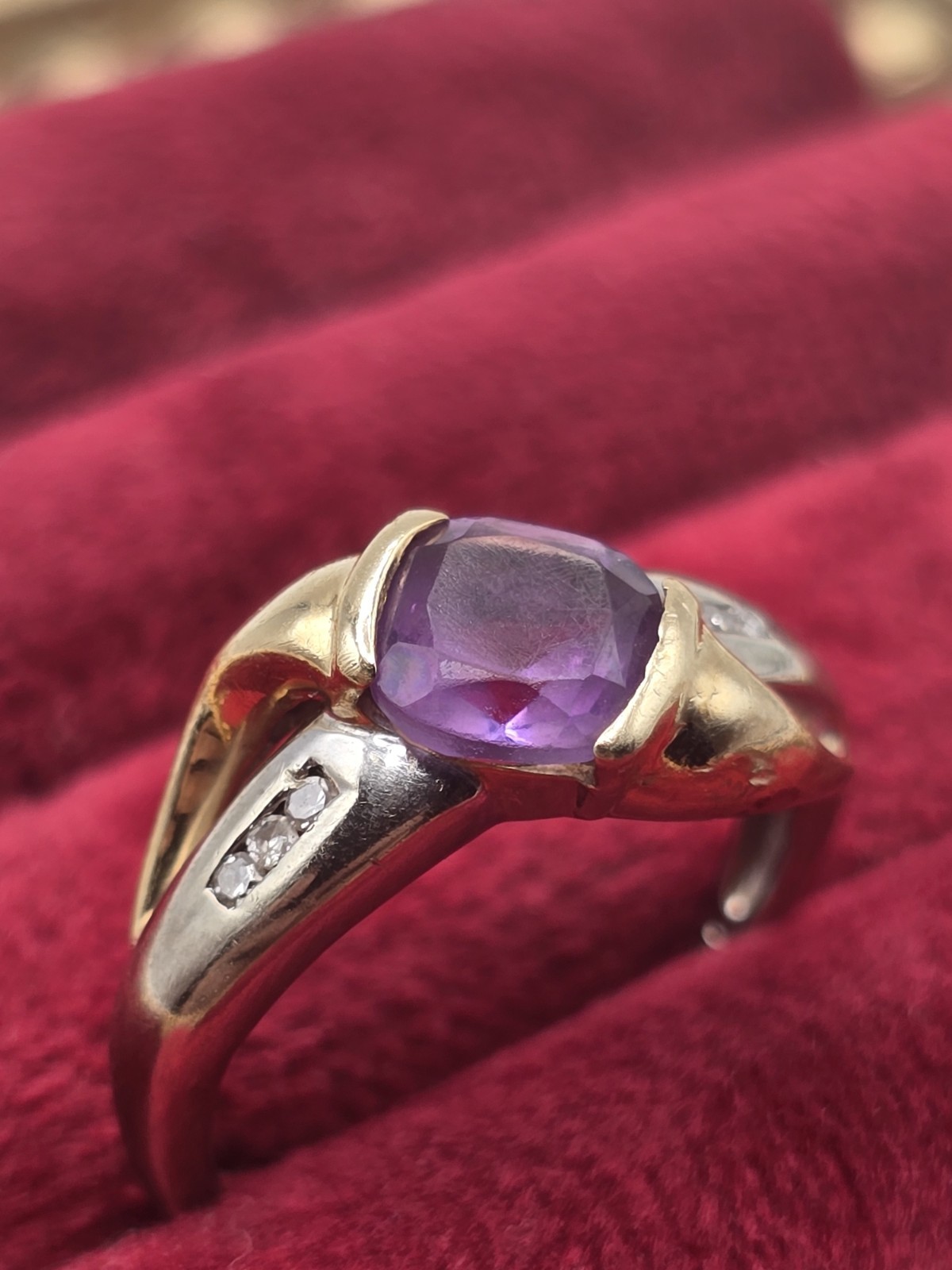 ​Solid 10K Two Tone Gold Amethyst Cushion Cut Diamond Accent Ring Size 5 2.60g