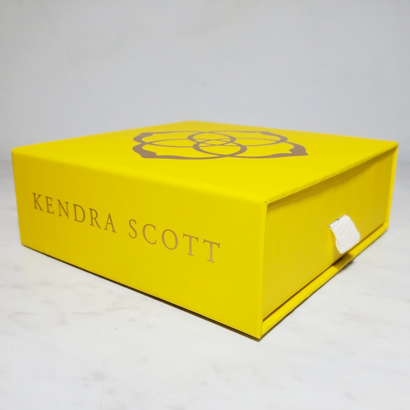 Kendra Scott Yellow Fashion Gift Jewelry Necklace Box Only & White Ribbon Bow