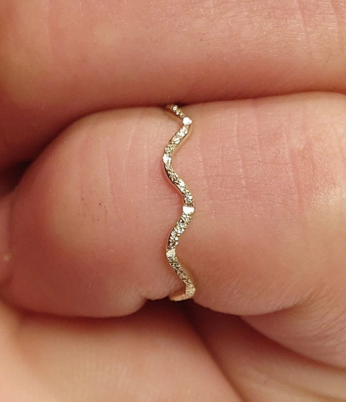 10k/14k Solid Gold Stardust Ripple Ring, Gold Wavy Ring, Midi Ring, Dainty Ring