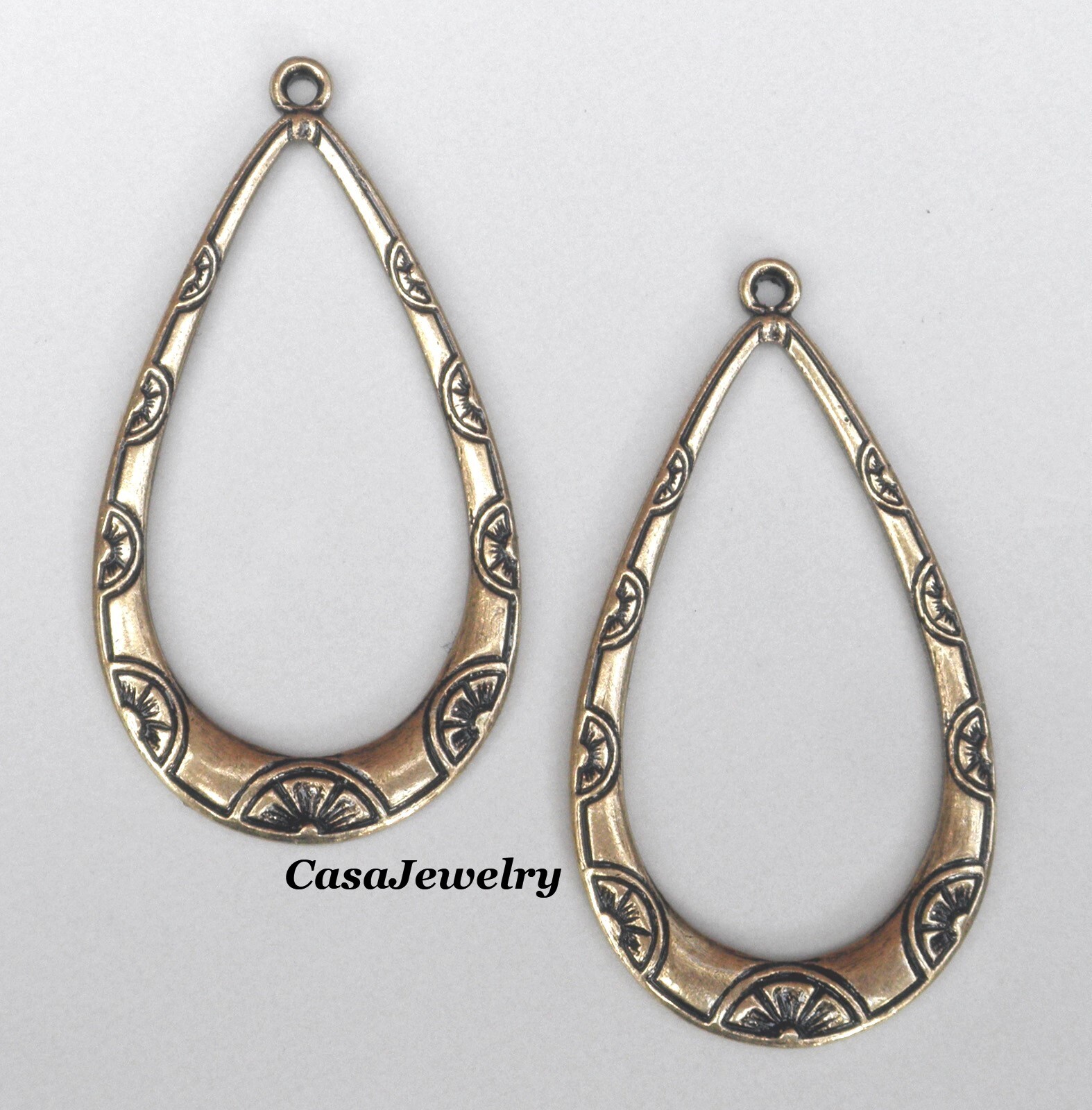#4213 ANTIQUED GOLD DIE STRUCK CELTIC OPEN TEARDROP W/TOP HANG RING – 2 Pc Lot