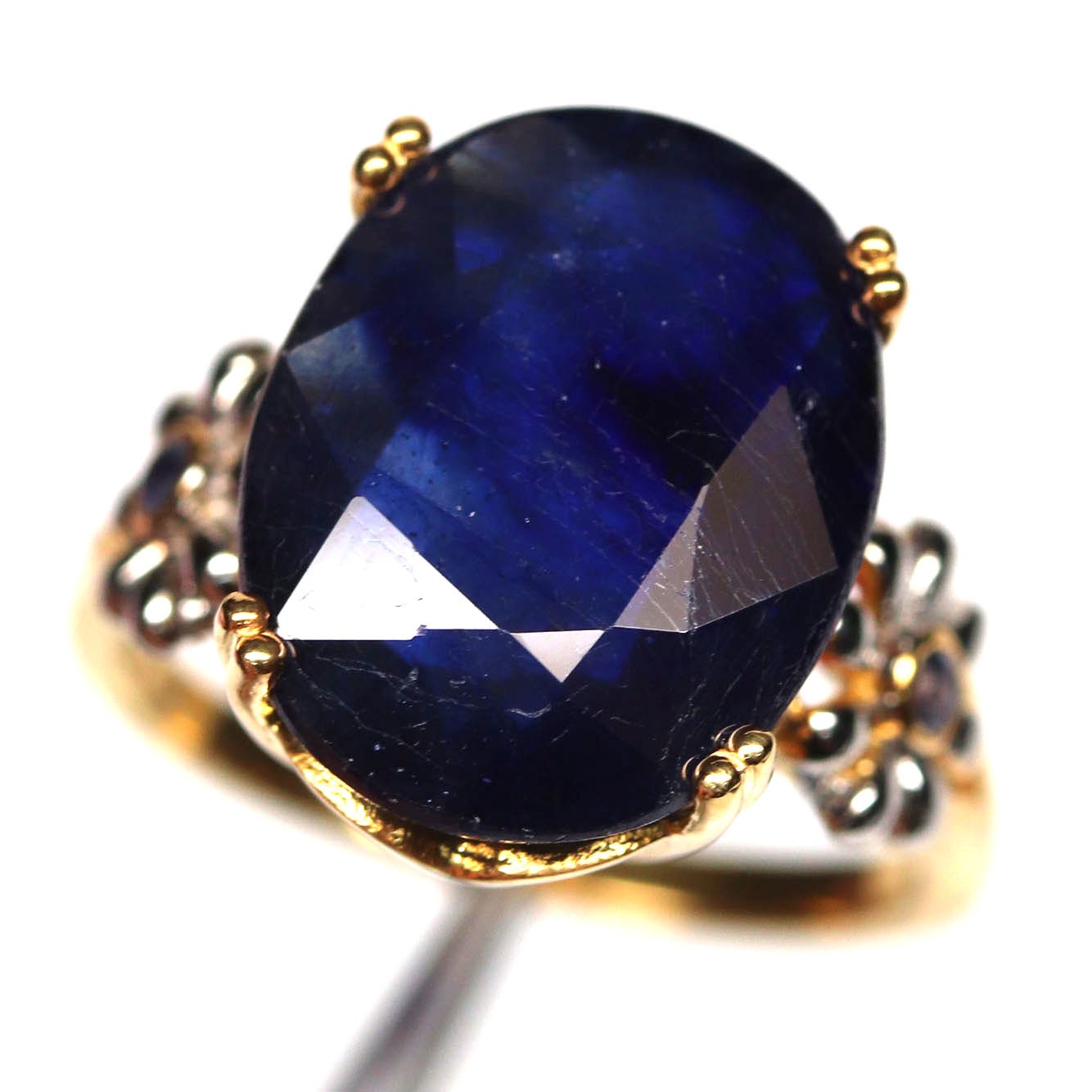 925 Silver 12 x 15 mm. Blue Sapphire (9.85 ct) Two Tone Ring Size 6.75