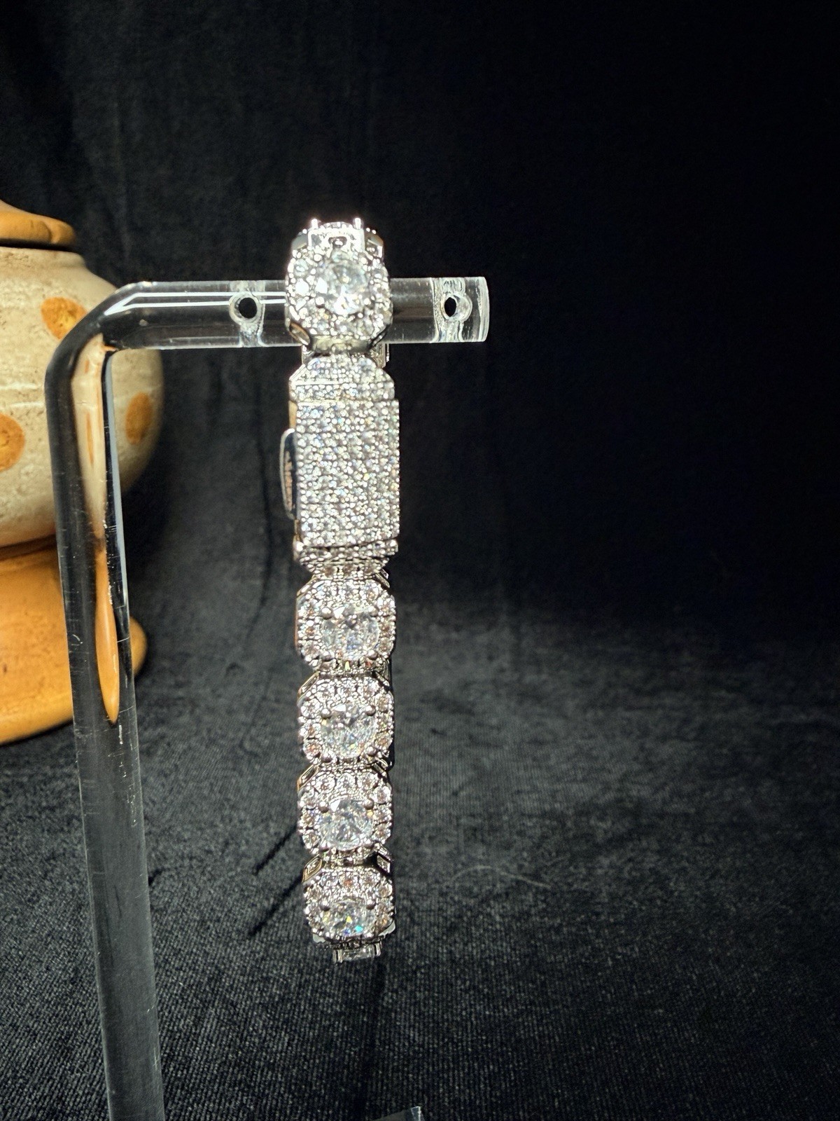 Elegant 7in White Gold 7MM Iced Out Bracelet w/Iced Out Box Lock Hypoallergenic