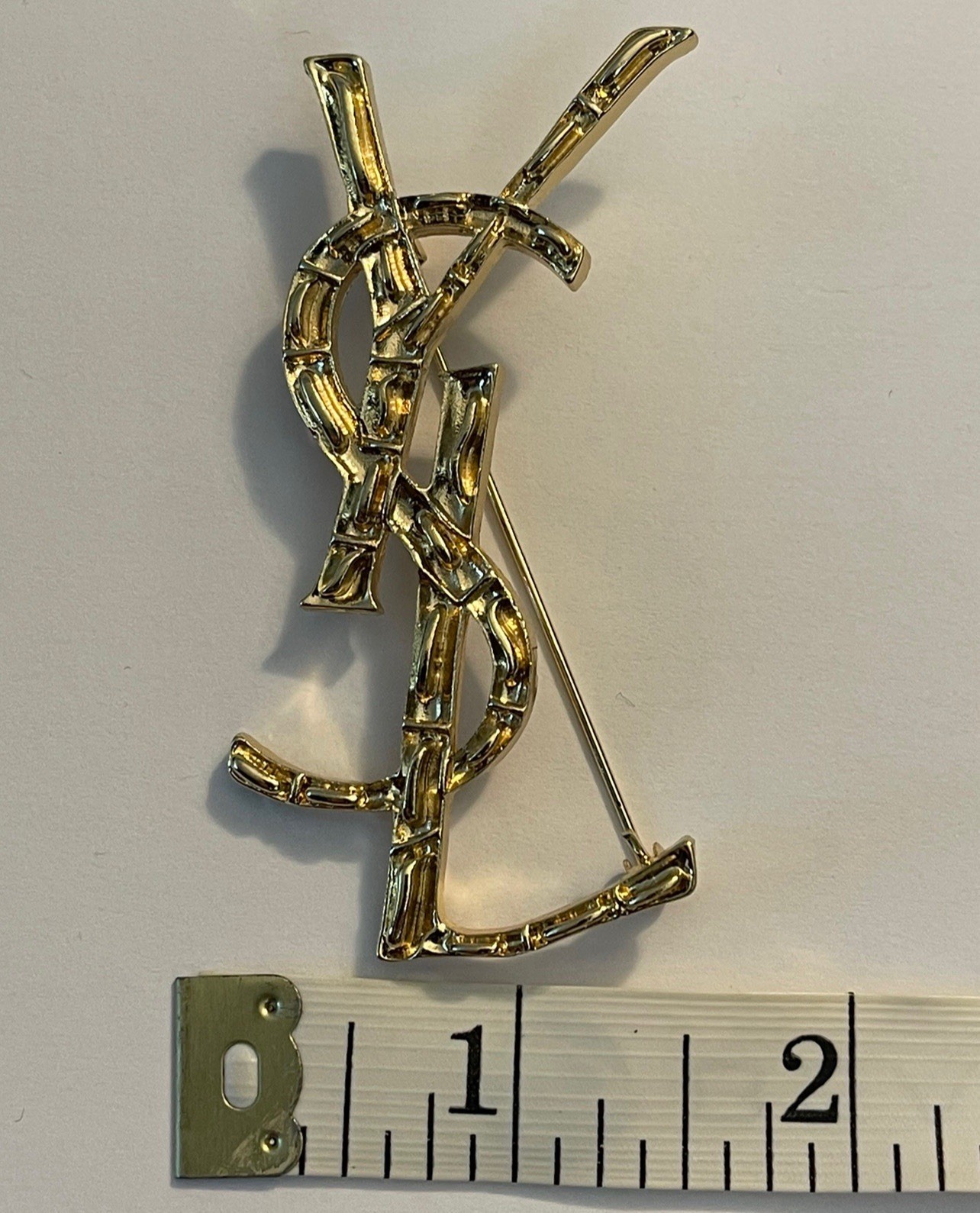 YSL – Yves Saint Laurent – Large Crocodile Logo Brooch – European GWP Pin