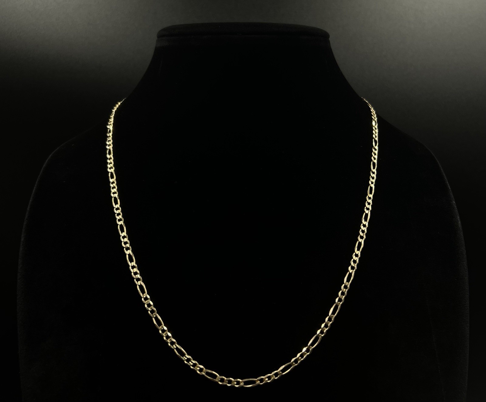 21.75” 14K Solid Yellow Gold Diamond Cut Figaro Chain | 9.04g | 3.2mm | Italy |