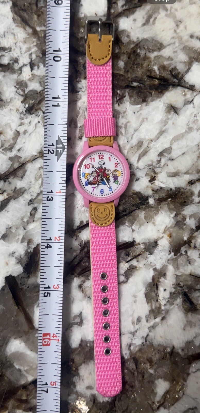 V886 QUARTZ MOVEMENT PINK SNOOPY WATCH KID/ADULT
