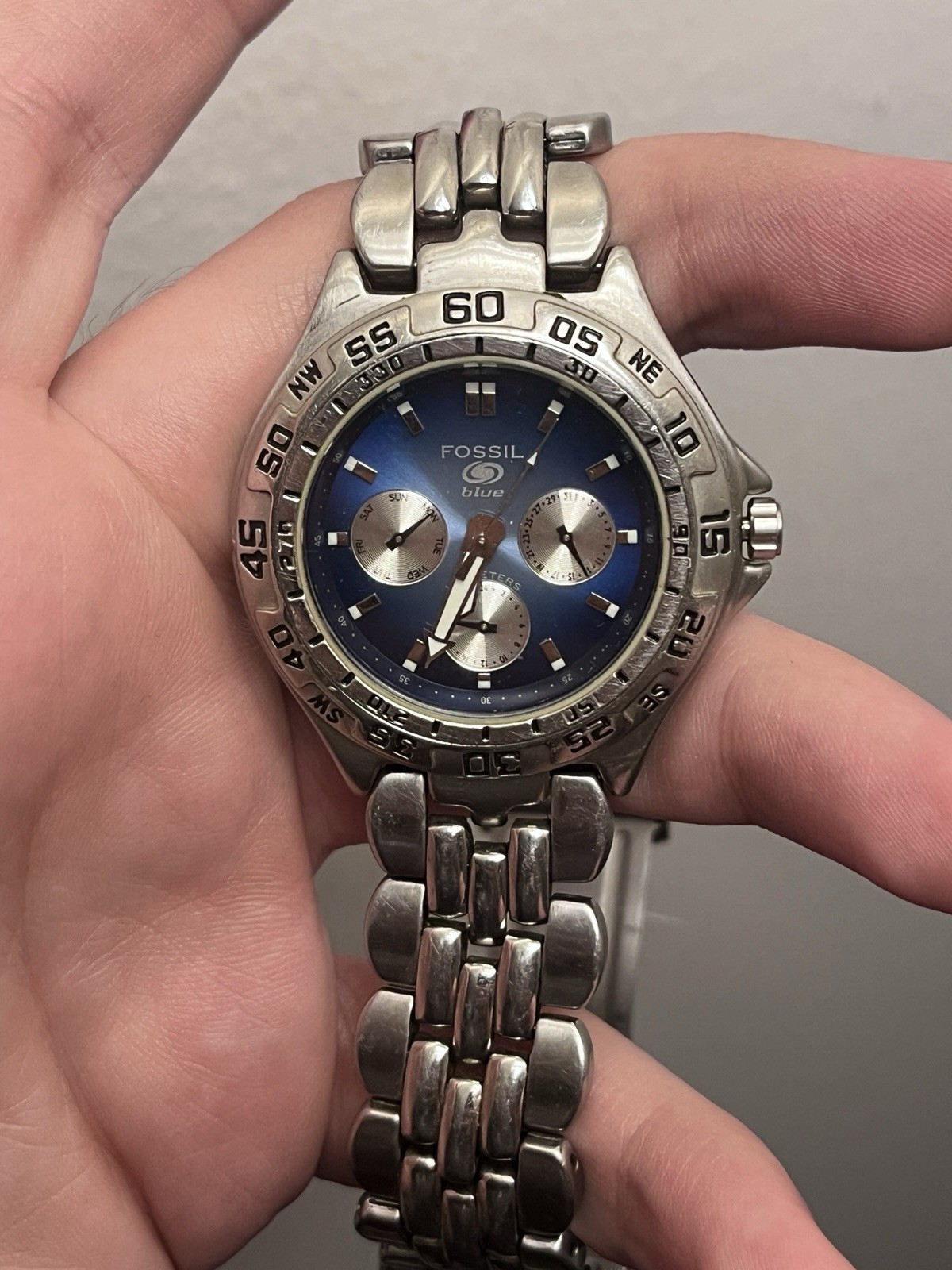 Fossil Blue Men’s Quartz day/date 24 hr Blue Dial SS Bracelet 100m new battery