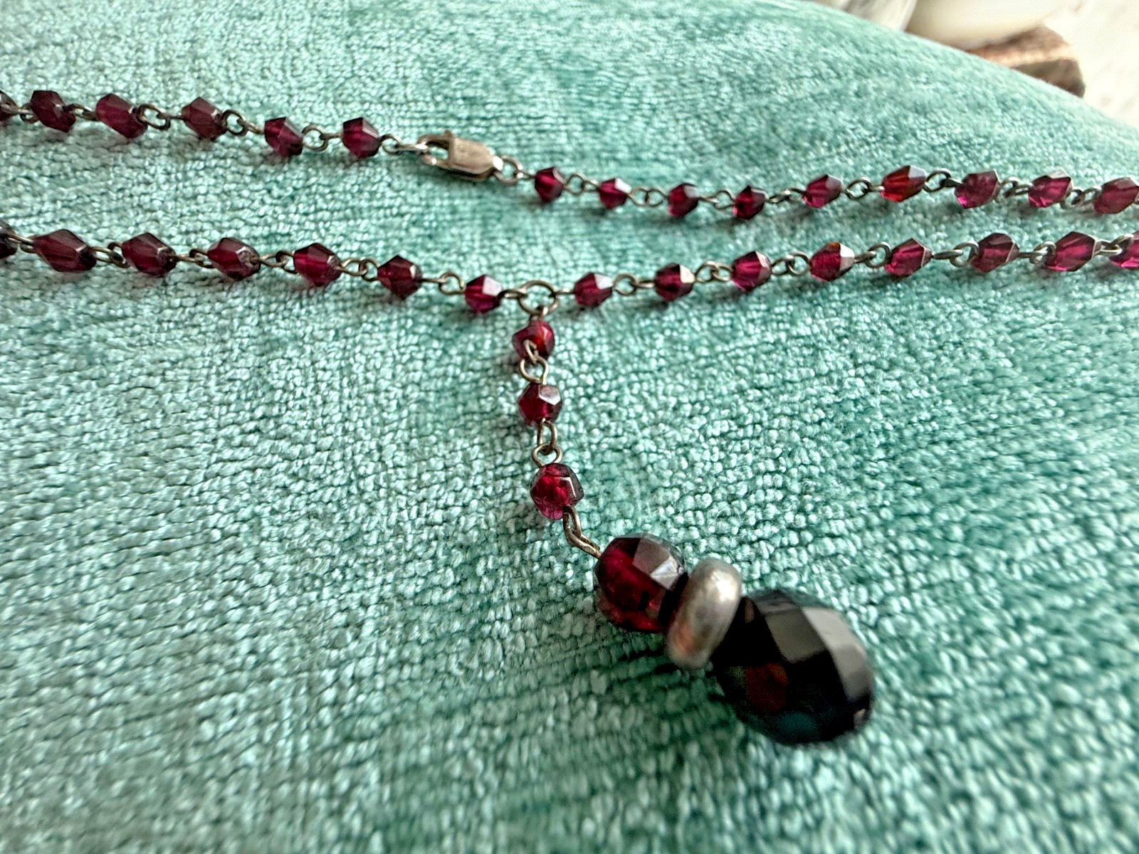 Vintage sterling silver 925 garnet Y necklace beaded pendant 15.5″ with 1.5″ ex