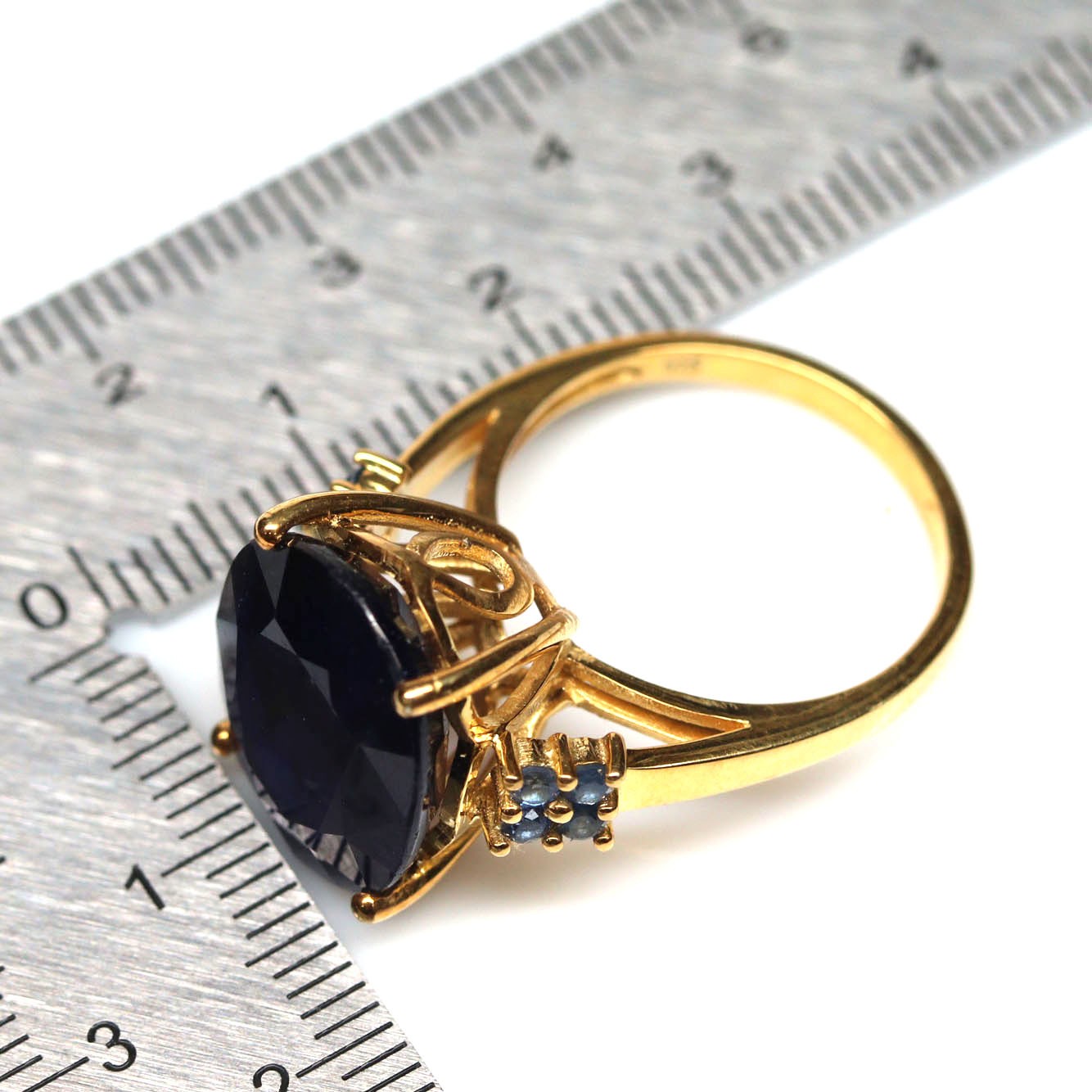 Fast Shipping 925 Silver 12 x 15 mm. Blue Sapphire (10.9 ct) Ring Size 6.75