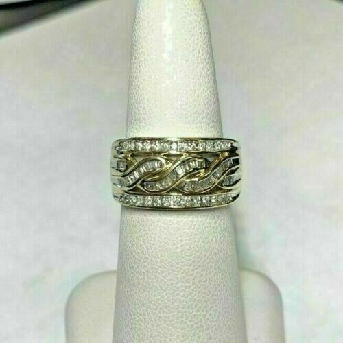 2Ct LAB CREATED VVS1 Diamond Women’s Engagement Ring 14K Yellow Gold Over