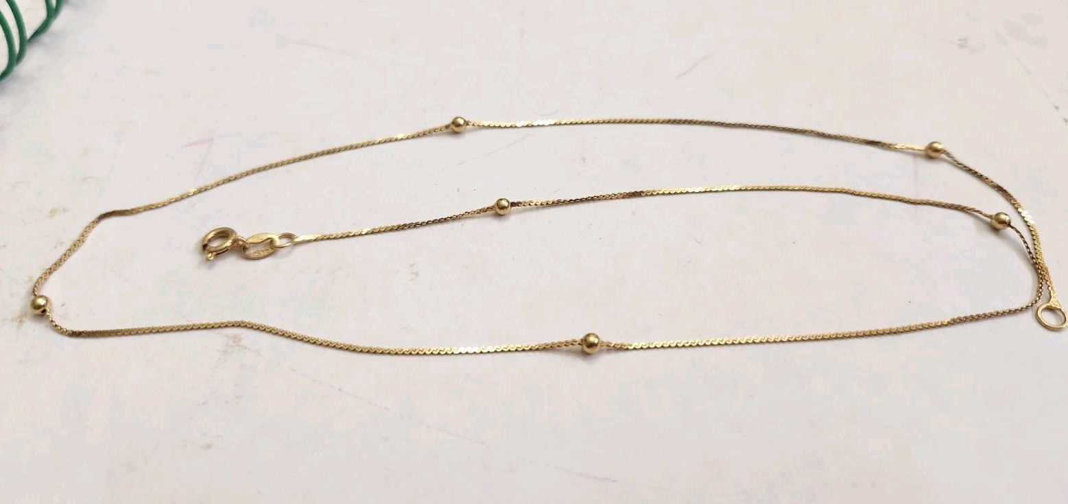 14k Gold Serpentine 17.5″ Thin Chain with 6 Tiny Beads 2 Grams Spring Ring