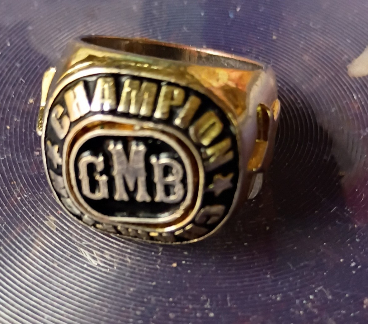 Men’s Championship Signet Ring Size 7 Gold Tone w/ Star Detail CHAMPION GMB