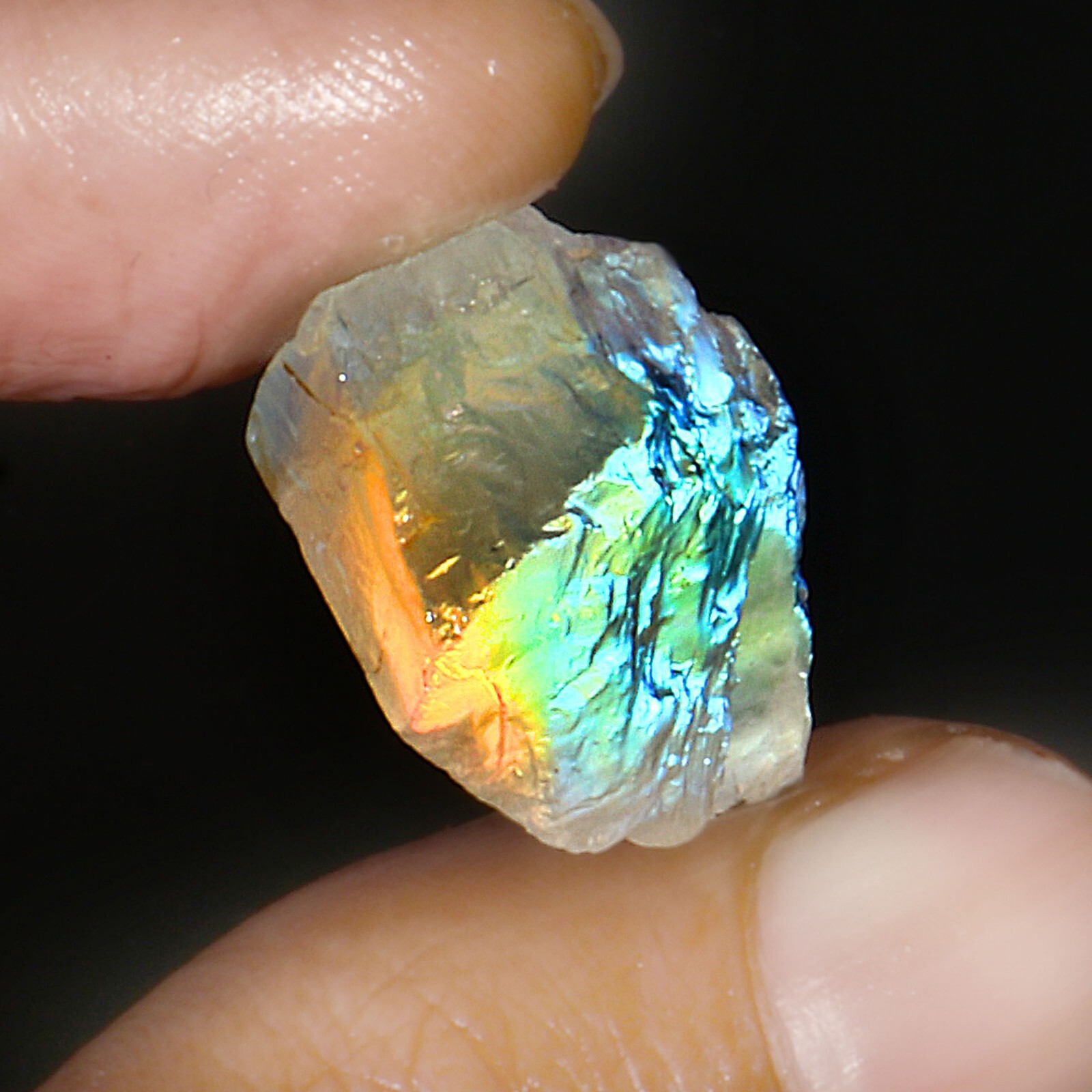 Natural Madagascar moonstone Multi Fire Wholesale Price Big Size Top Quality M40