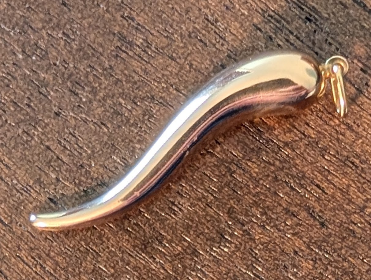 14kt Gold Italian Horn Cornicello 2″ 2.86g