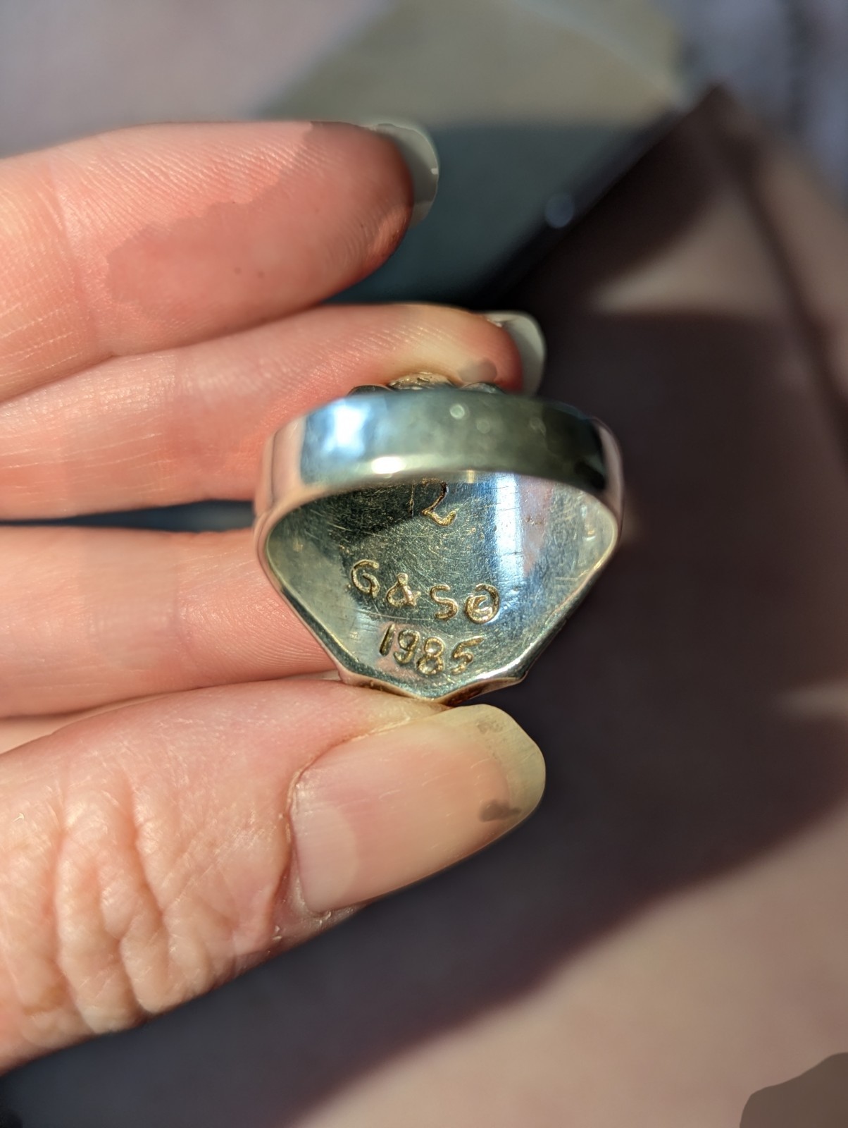 vintage 1985 G&S biker ring featuring a detailed eagle atop a shield Size 12