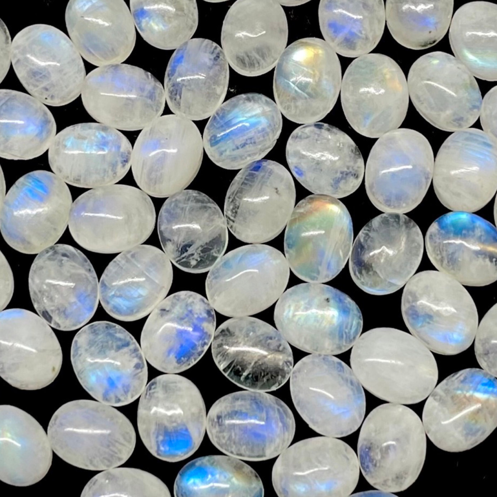 50 Pcs Natural Rainbow Moonstone 9x7mm Oval Blue Shines Cabochon Gemstones Lot