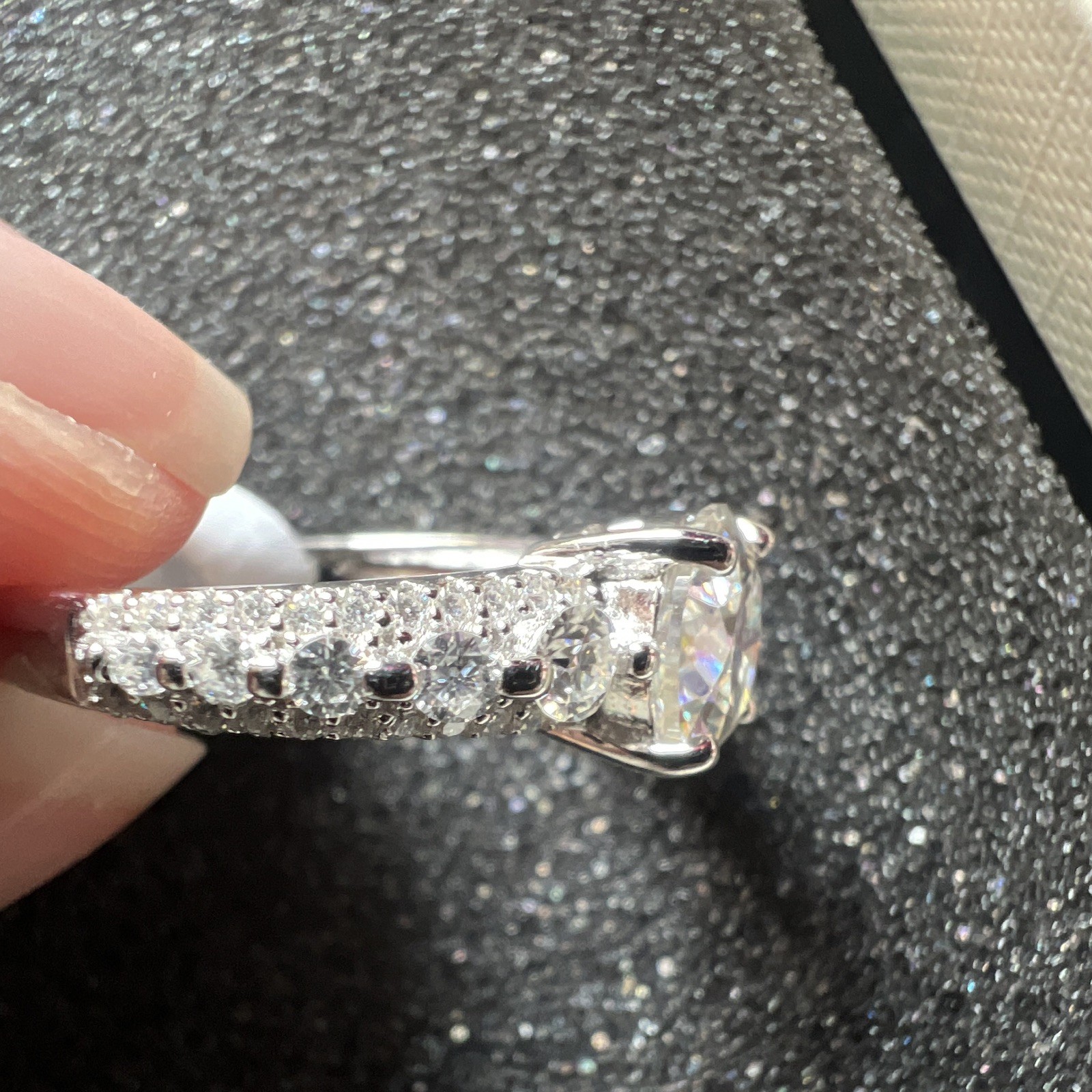 Moissanite 925 Sterling Silver Round Prong Engagement Ring Women Size 6 0.88CTW