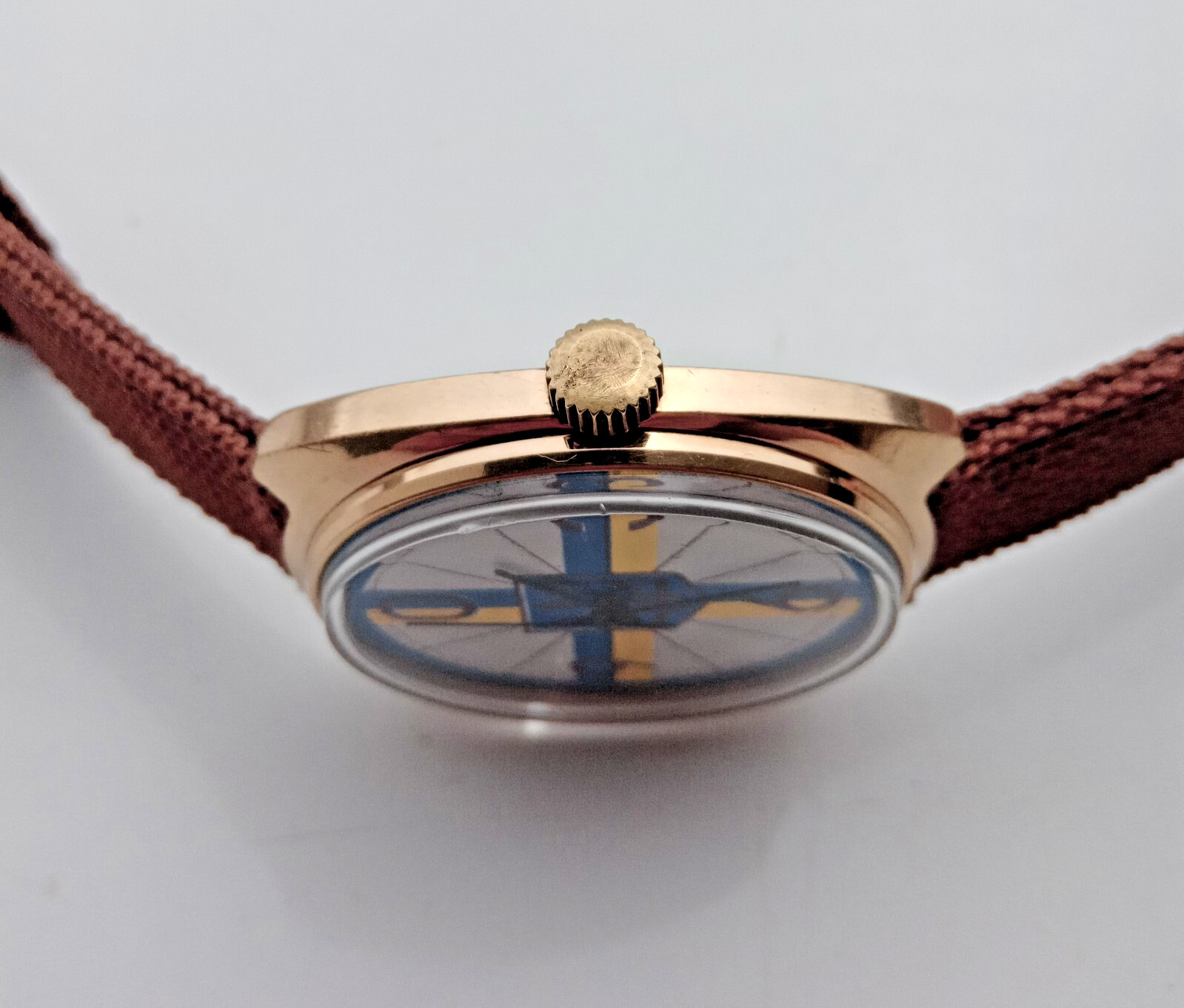 Vintage Soviet men’s mechanical watch “Raketa Big Zero.” 19 jewels. Running.