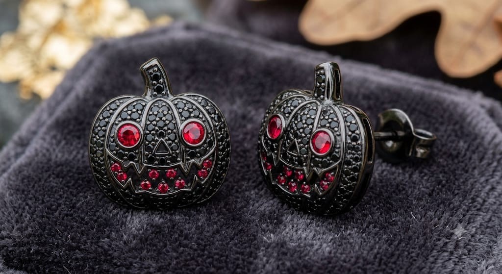 2ct SimulatedBlack Onyx/Ruby Helloween Laltrine Stud Earrings gold-plated silver