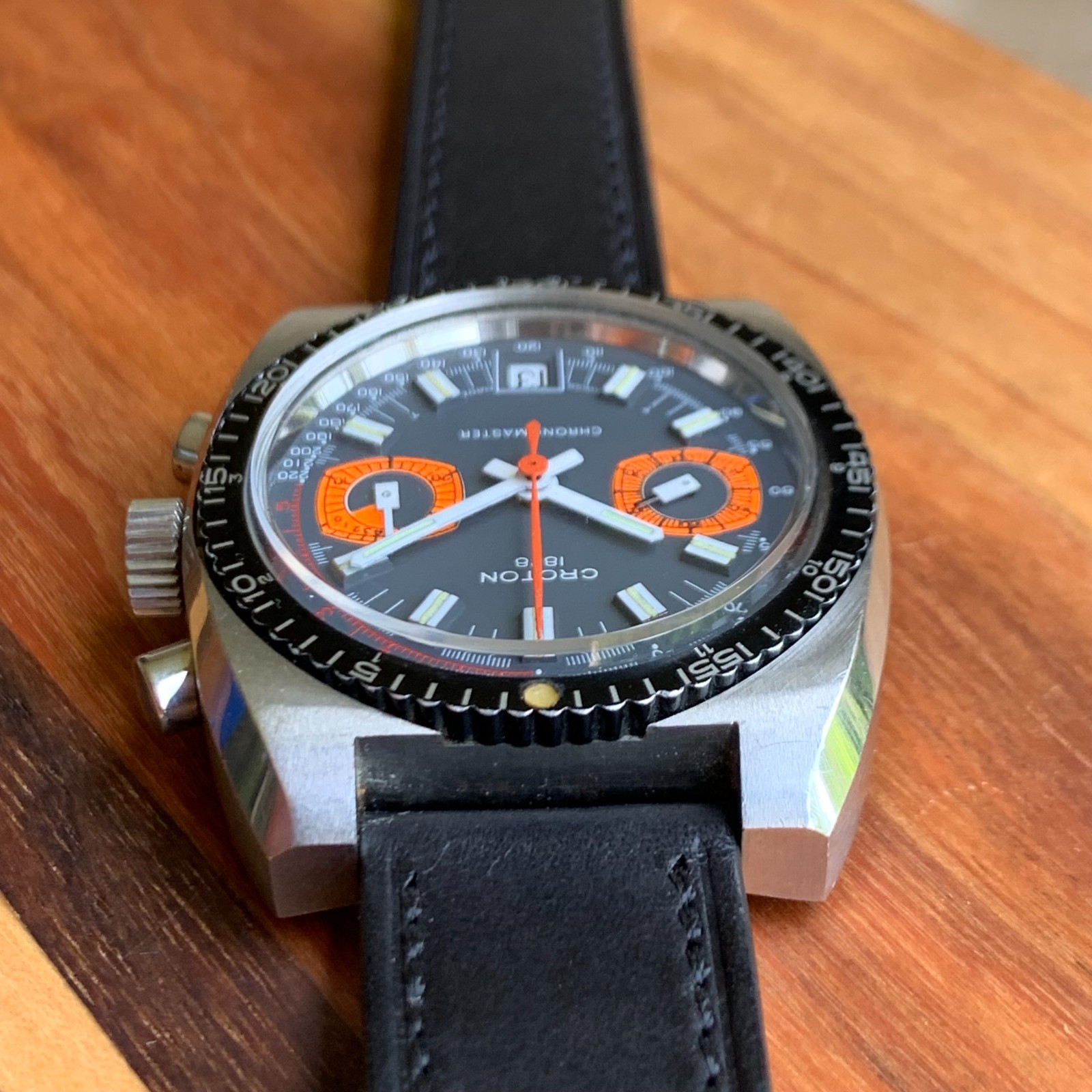 Vintage Croton Chronomaster “Dato” Orange 963011 Chronograph 37.5mm – Serviced