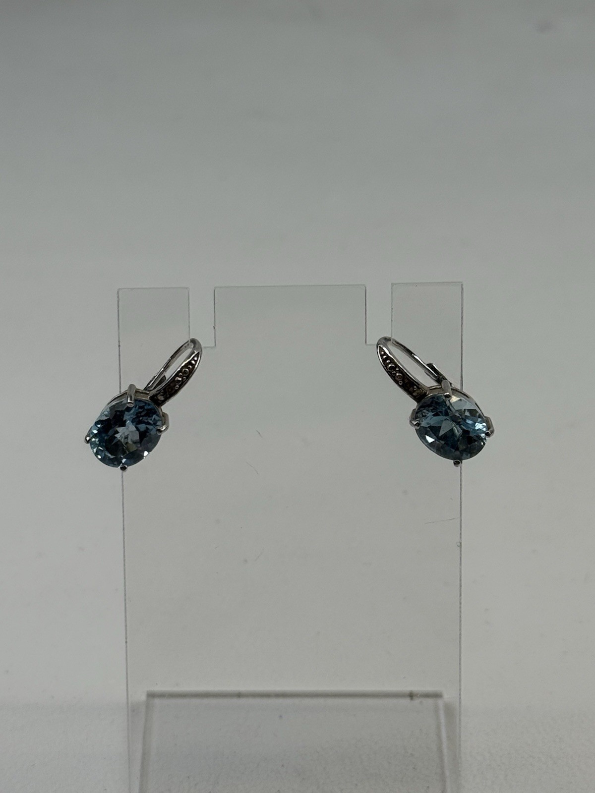 FAS Sterling Silver Pierced Earrings Lever Back Topaz