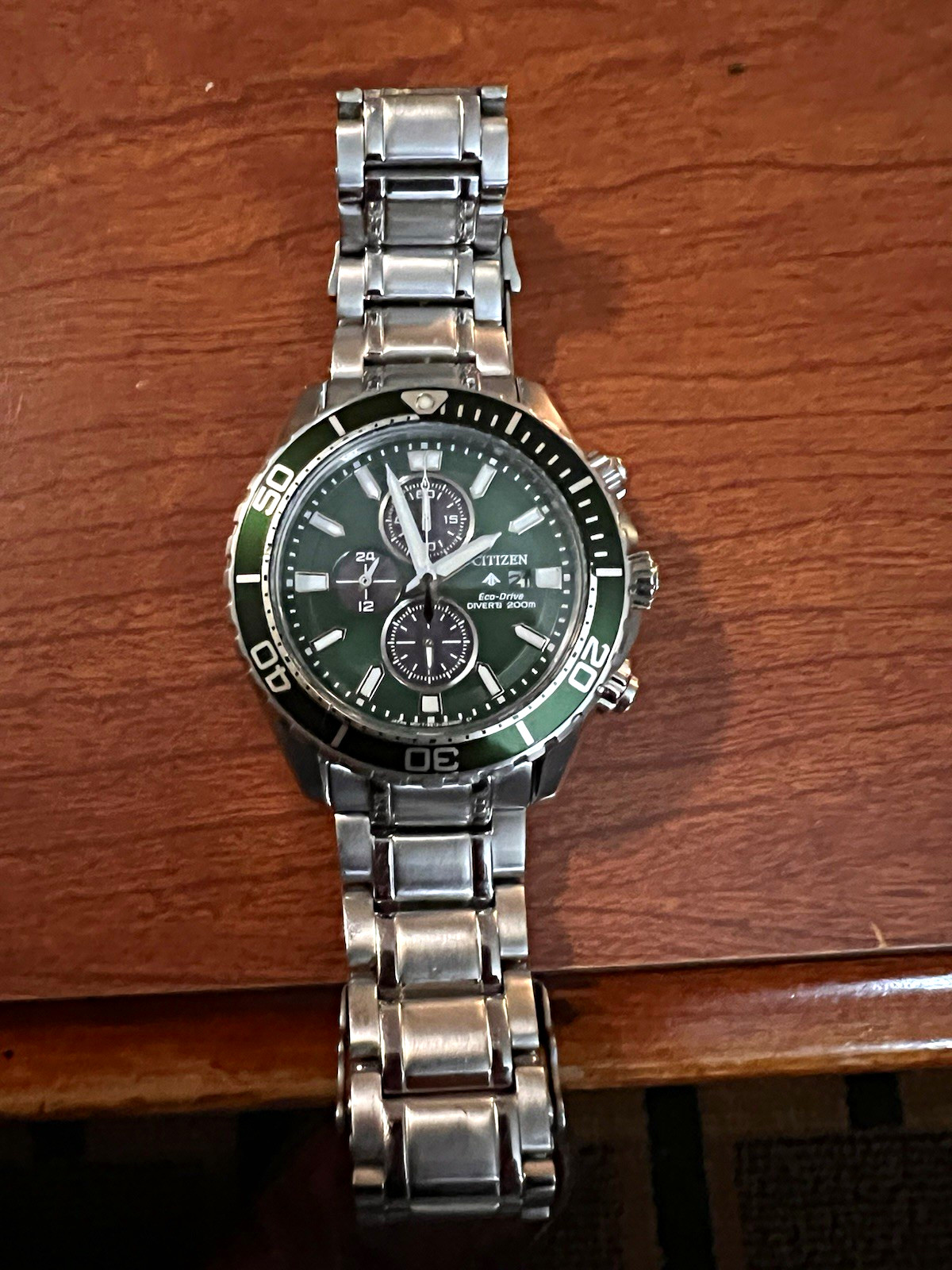 Citizen Eco-Drive Diver 200m Chronograph Green Dial 42mm Stainless Steel