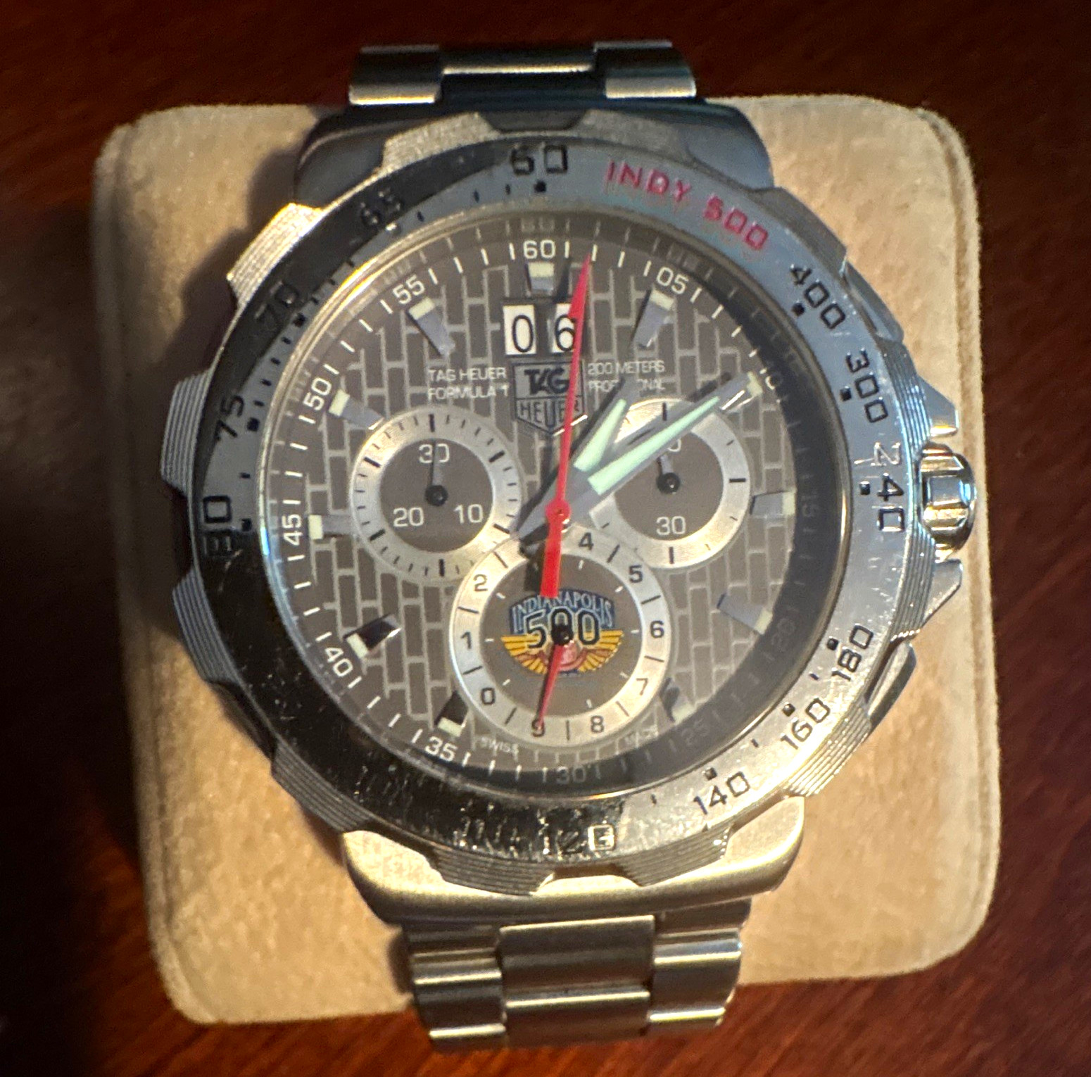 TAG Heuer Formula 1 Indy 500 Quartz Chronograph 200m Tachymeter Steel