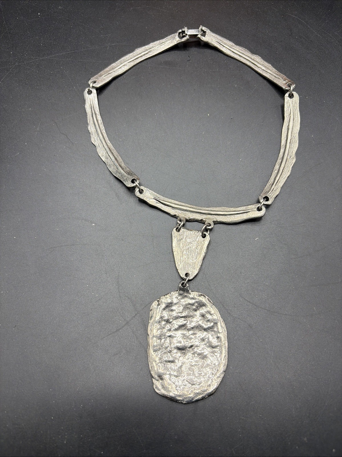 Artisan Silver Tone Pendant Sand Cast Carved Choker Necklace ~15”L Tribal Style