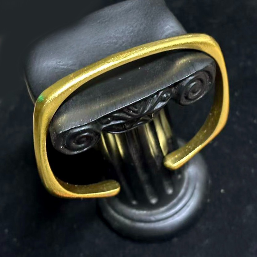 VTG Smooth Square Cuff Bracelet Bangle Gold-plated no mark, 8 inch (adjustable)