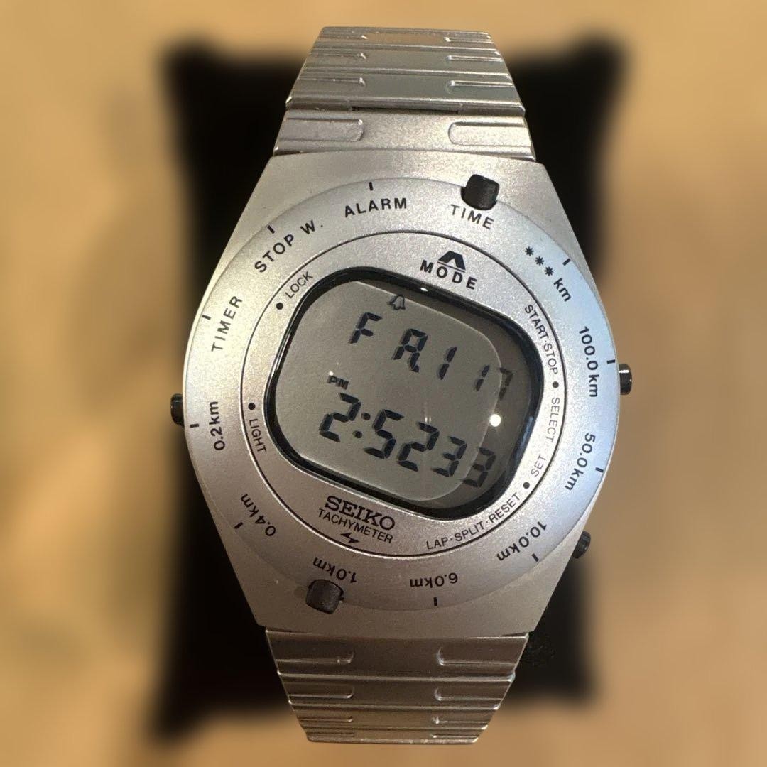 Excellent Condition Limited Edition 3000 SBJG001 Watch