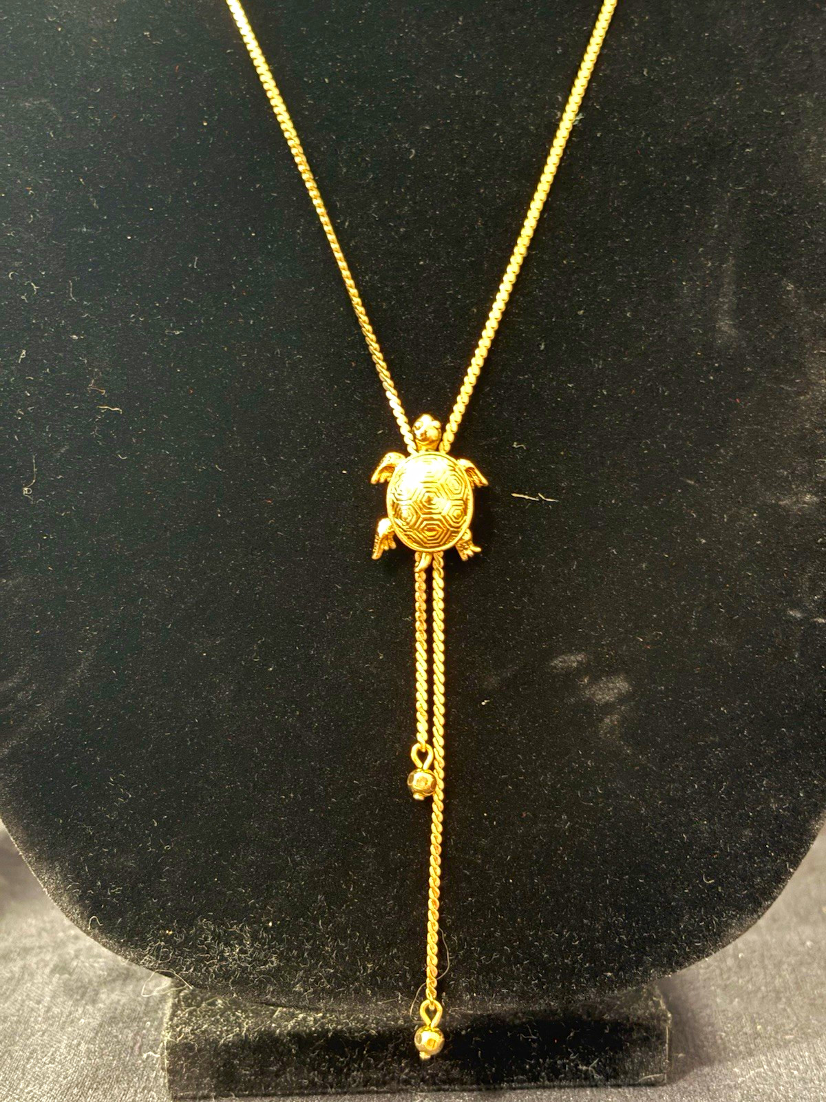 Avon Gold Tone Turtle Charm Slider Lariat Necklace Rope Chain Adjustable Signed