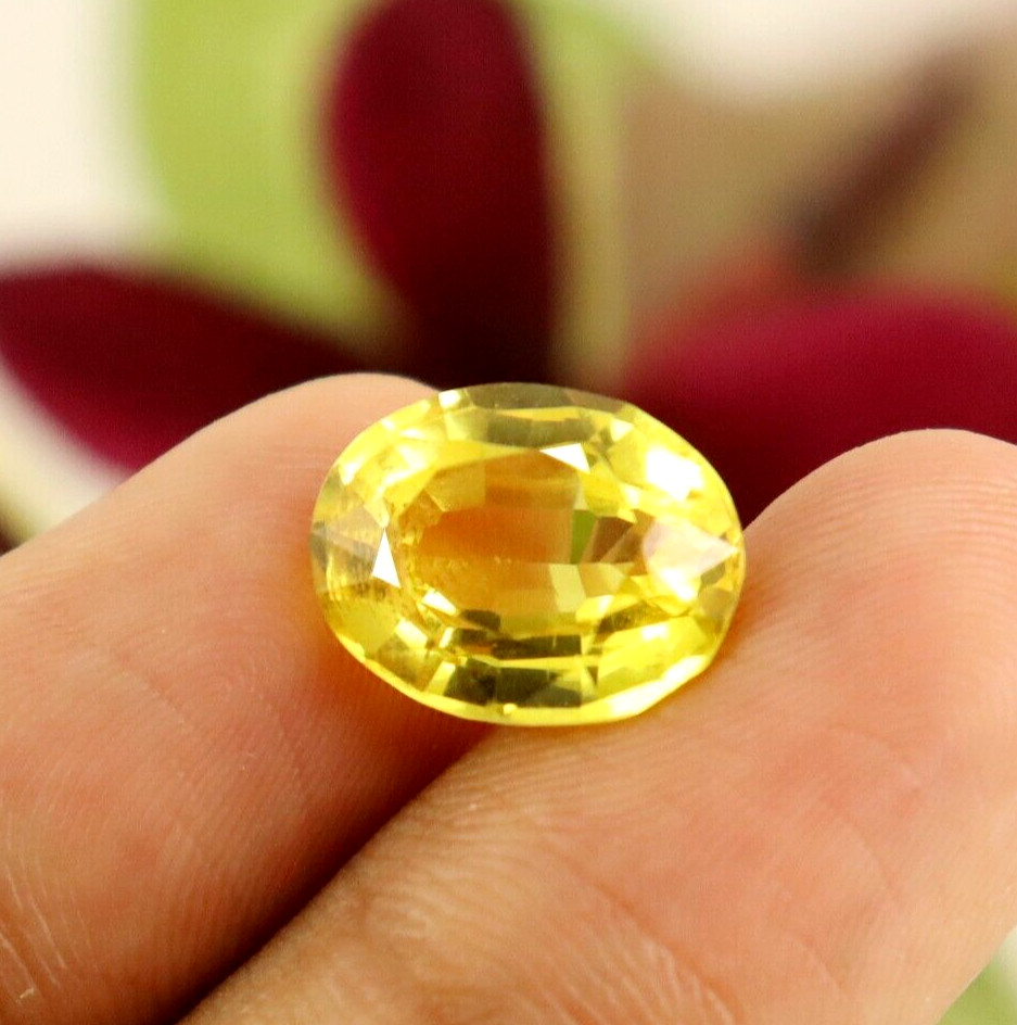 AAA+ Gemstone 9 Ct Yellow Sapphire GGI Certified Loose Gemstone Oval Cut