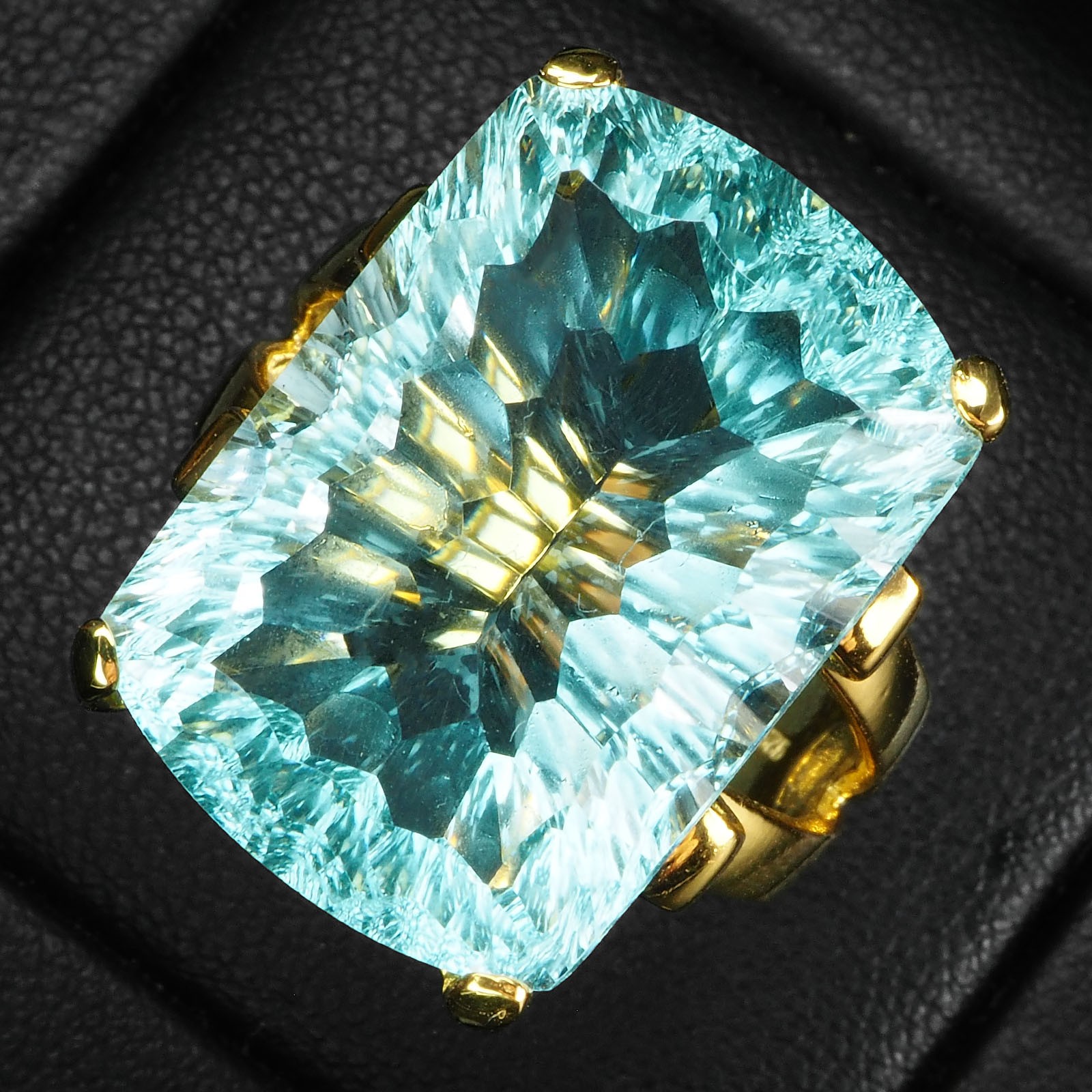 24K Gold 925 Sterling Silver Rings Pristine Sea Blue Aquamarine Concave 22.40Ct