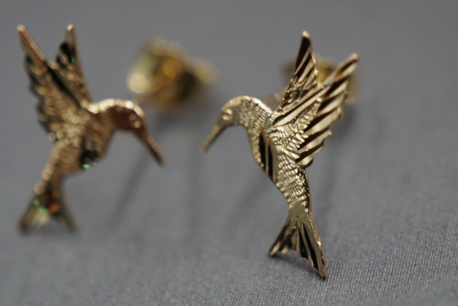 Solid 14K Yellow Gold Hummingbird Diamond Cut Stud Earrings!! (#1206408)