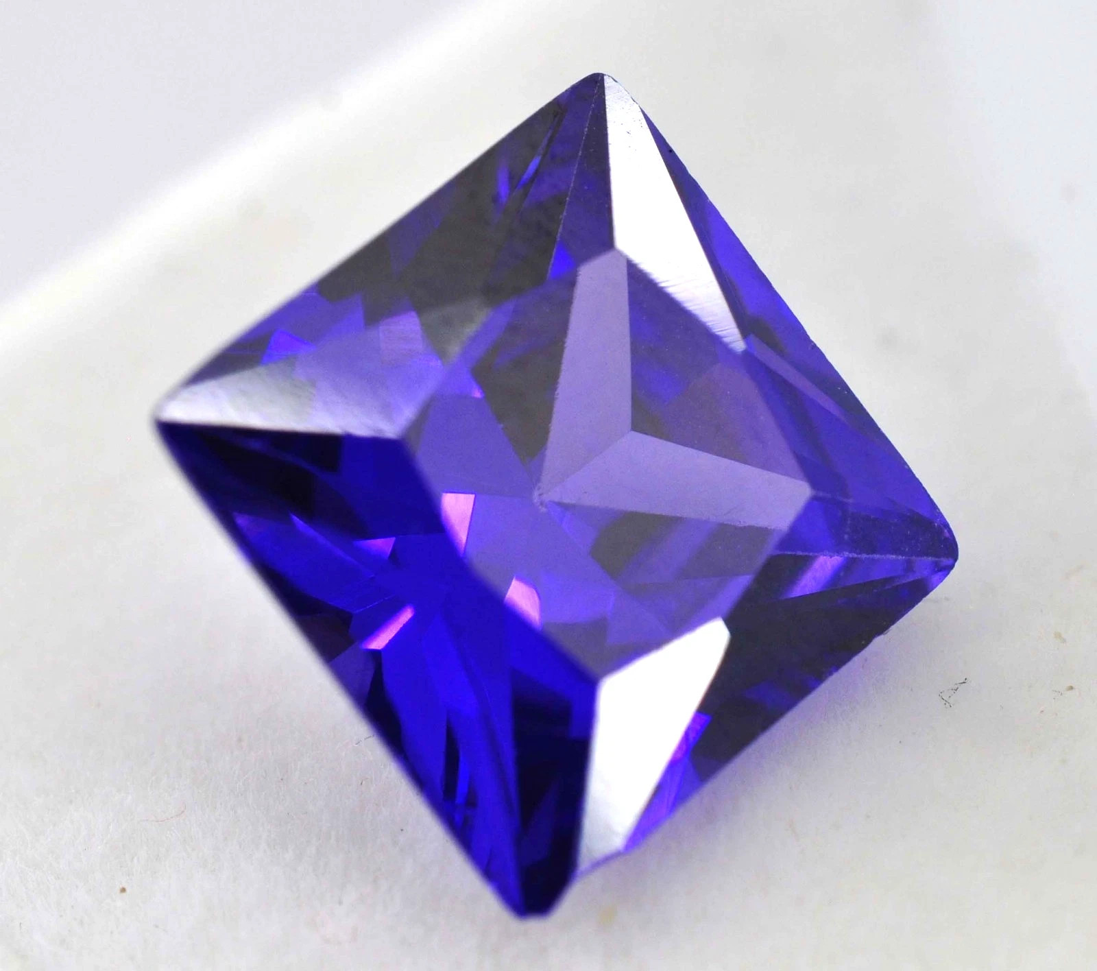 7.75 Ct Blue Zircon Princess Cut Natural Loose Gemstone For Ring Jewelry Making