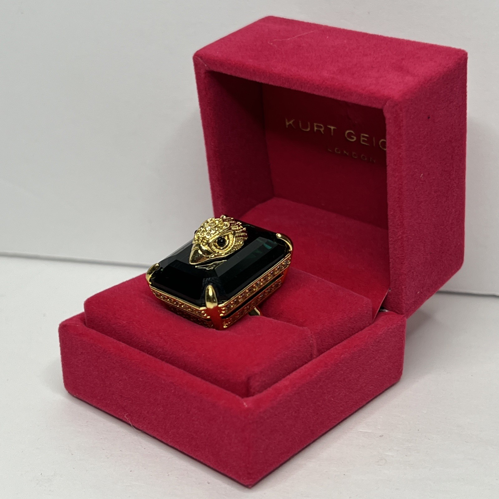 Kurt Geiger London Large Green Gold Tone Eagle Head Cocktail Ring Size 7 New
