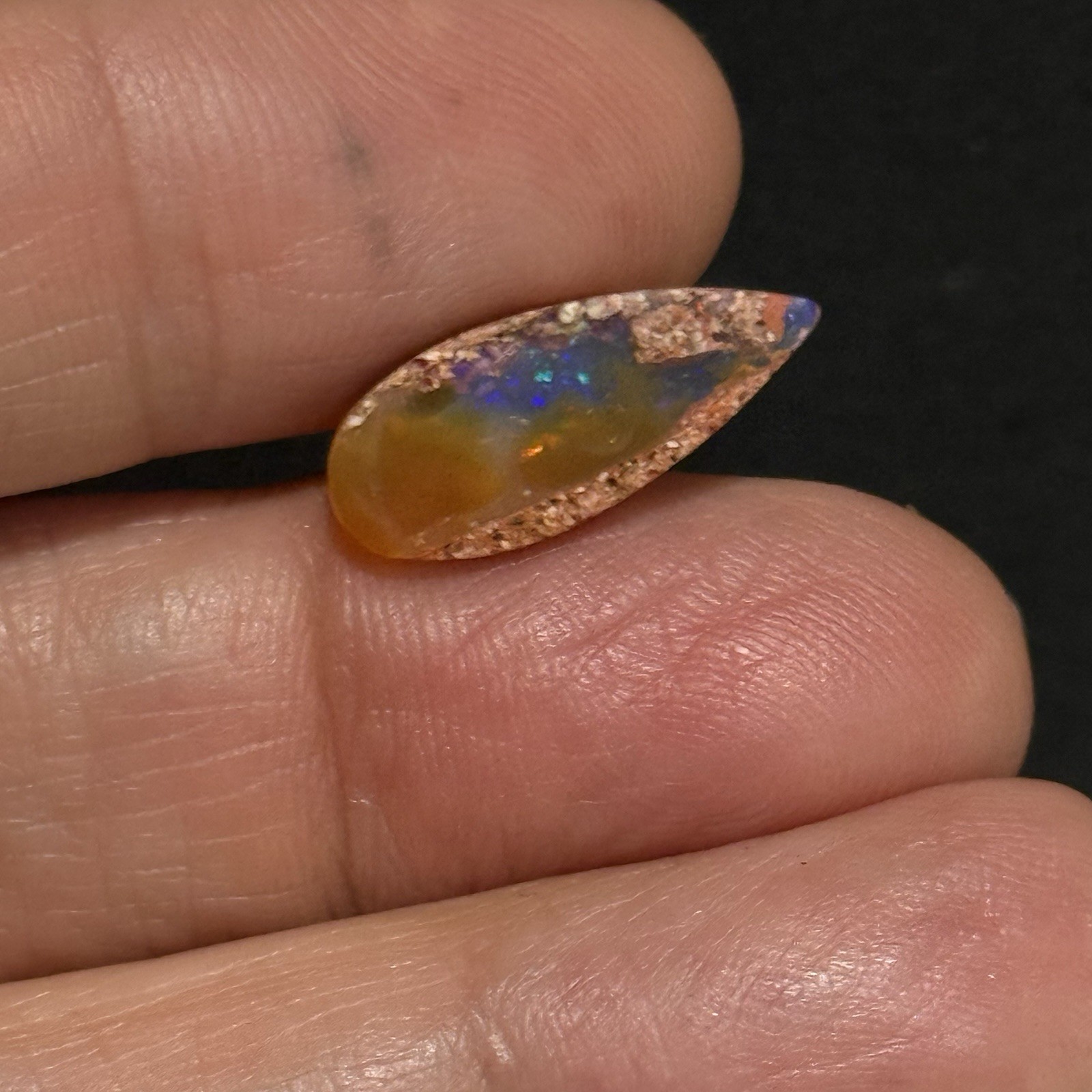3.5ct 18.5×7.7×4.2mm Purple Crystal Pipe Australian Boulder Opal Cabochon Gem