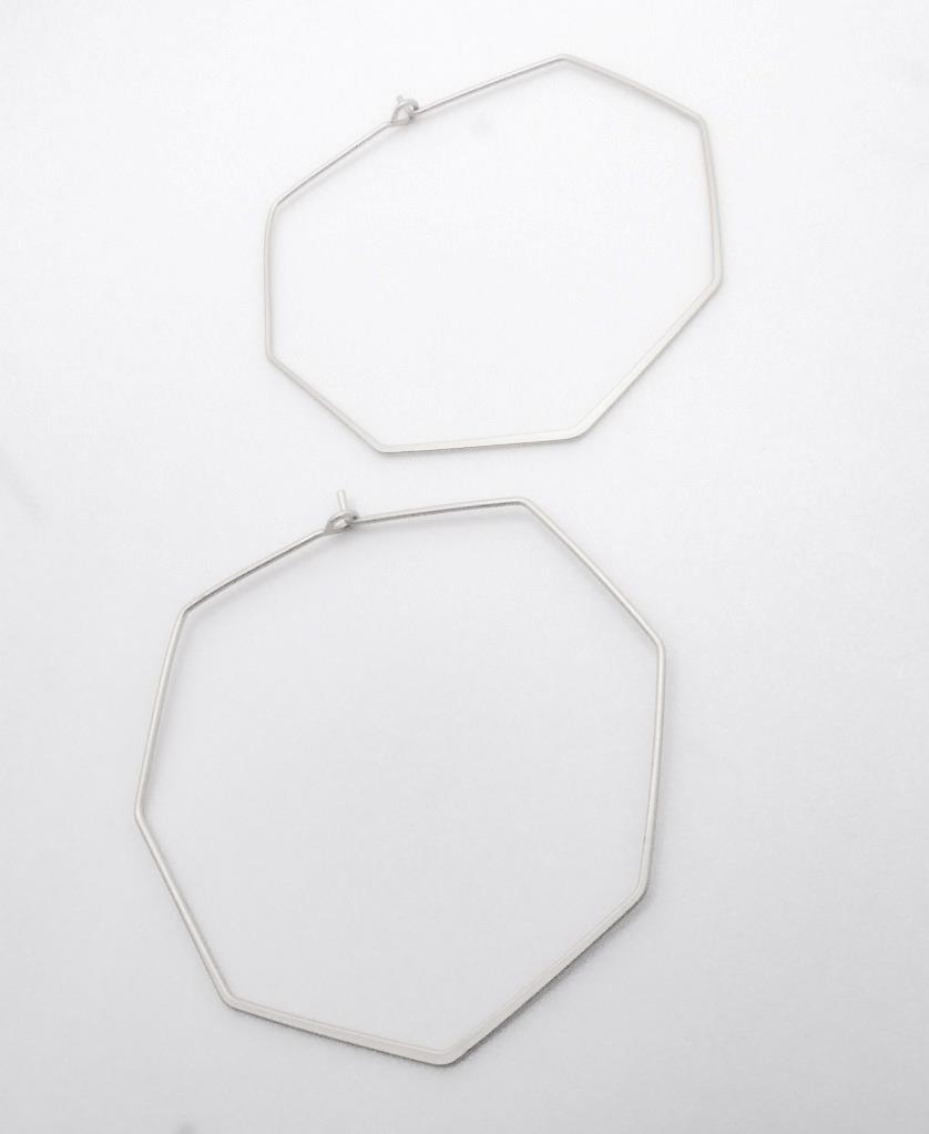 GORGEOUS Lightweight Mat Silver Thin Wire Organic Octagon Threader Hoop Earrings
