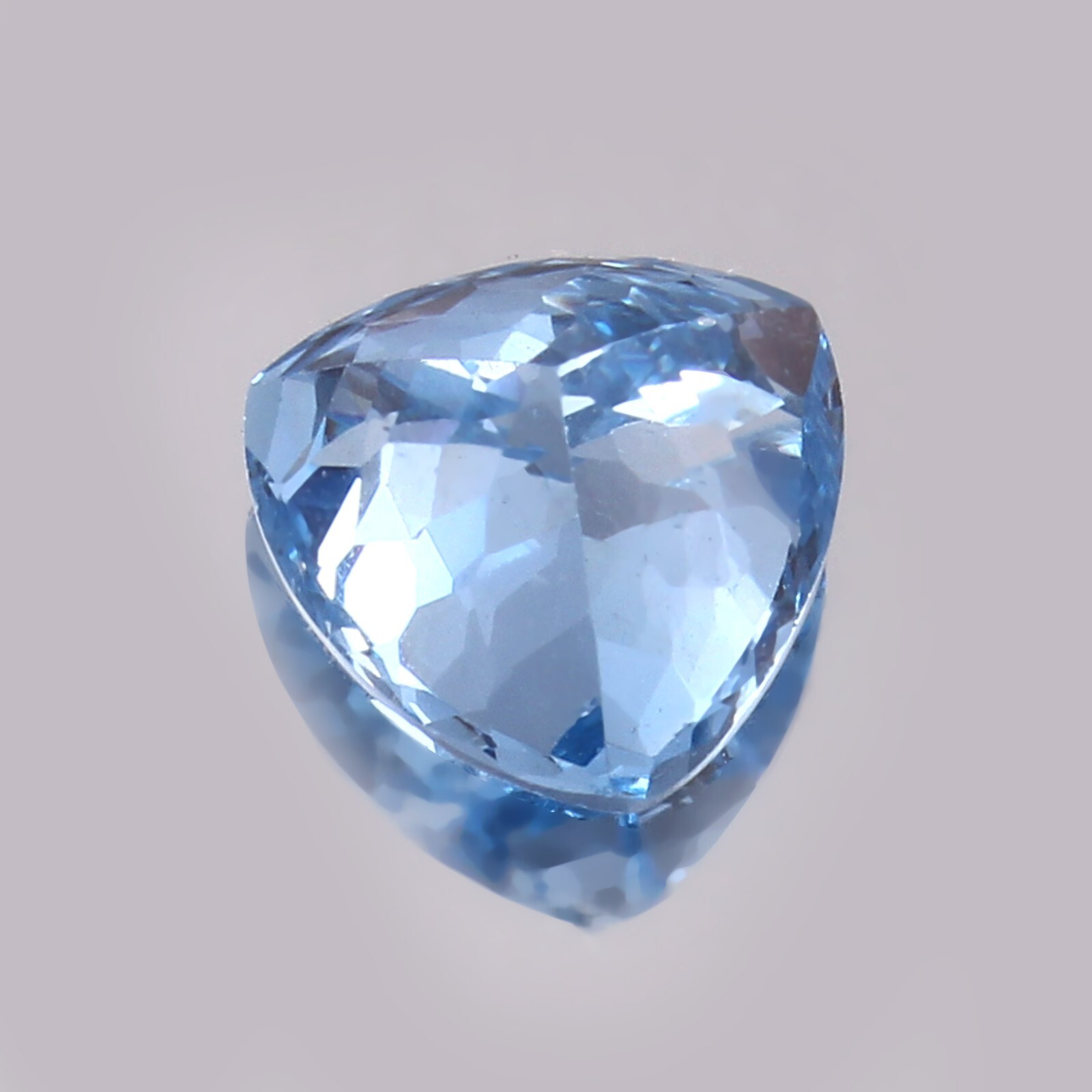 AAA Natural Flawless Brazilian Aquamarine Loose Trillion Gemstone Cut 10×10 MM