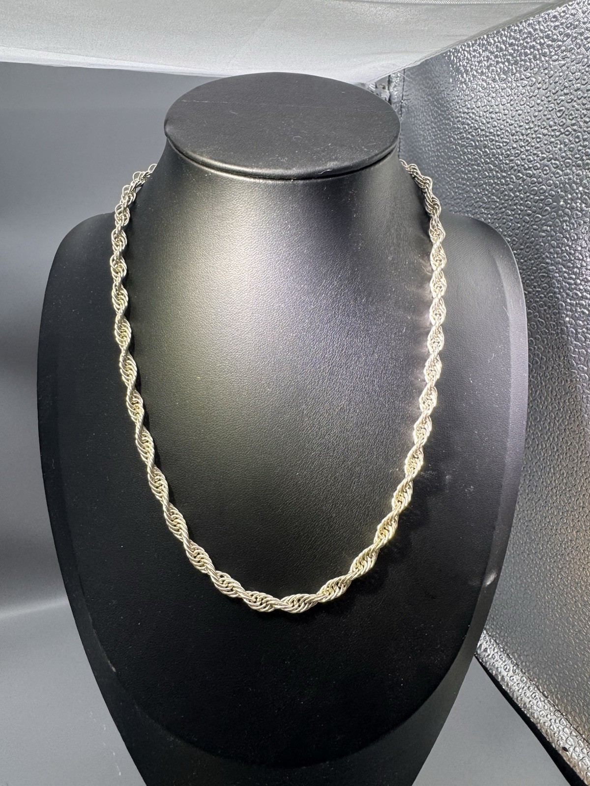 NO MARK Sterling Silver Rope Chain Necklace – Non-Magnetic Twisted Link Design B