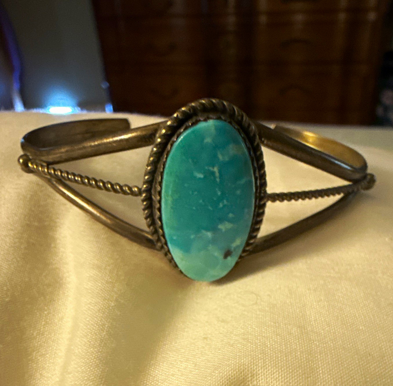 Silver Tone Turquoise Oval Bezel Cuff Bracelet, Unisex Adults