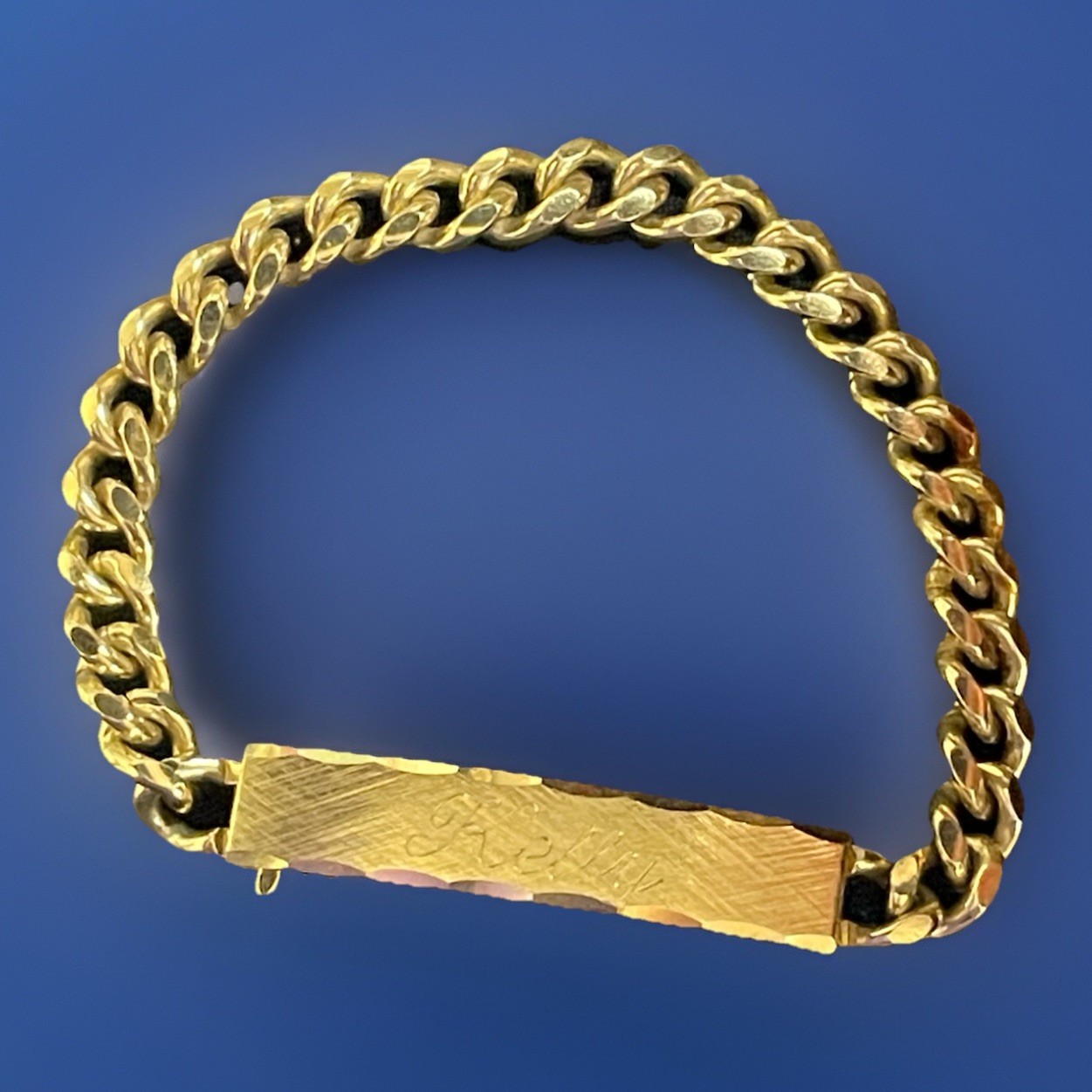 Vintage Signed Speidel Identity ID Bracelet Gold-Tone Name Engraved Kelly