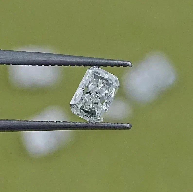Loose 4.00 Ct Radiant Cut CVD Lab-Grown Diamond Certified D Color VVS1 Clarity